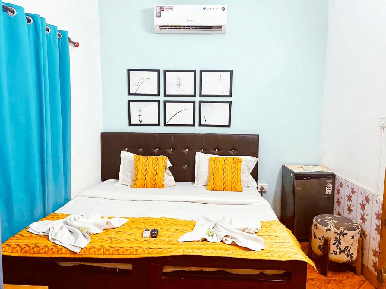 Deluxe Double Room with Balcony photo 3