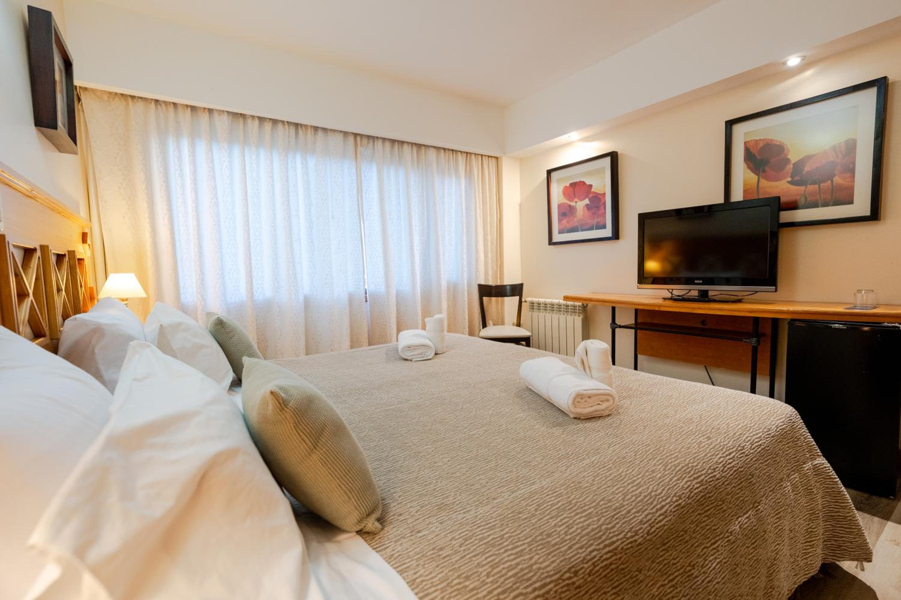 Standard Double or Twin Room photo 2