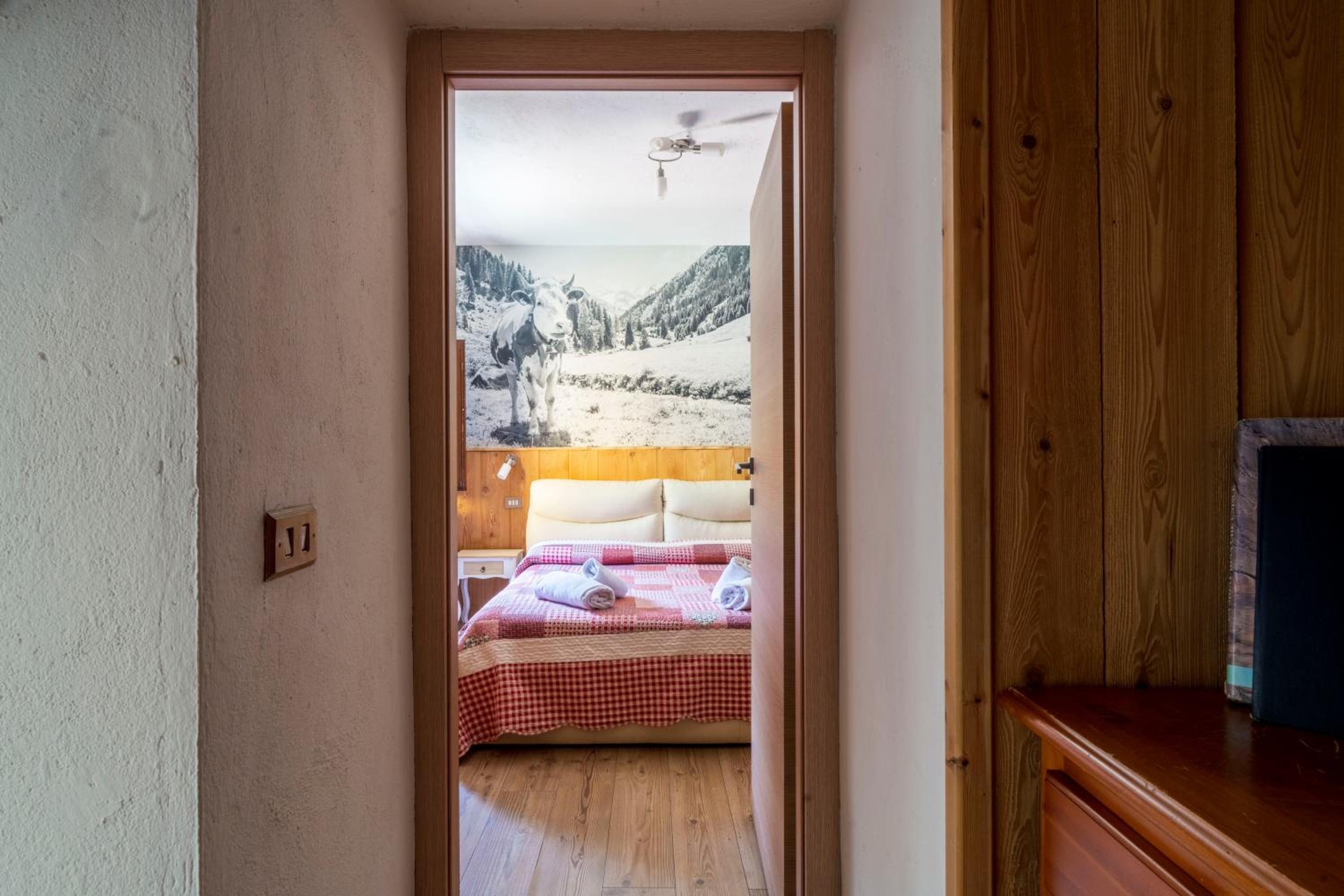 One-Bedroom Apartment (2 Adults + 2 Children) - Photo 23