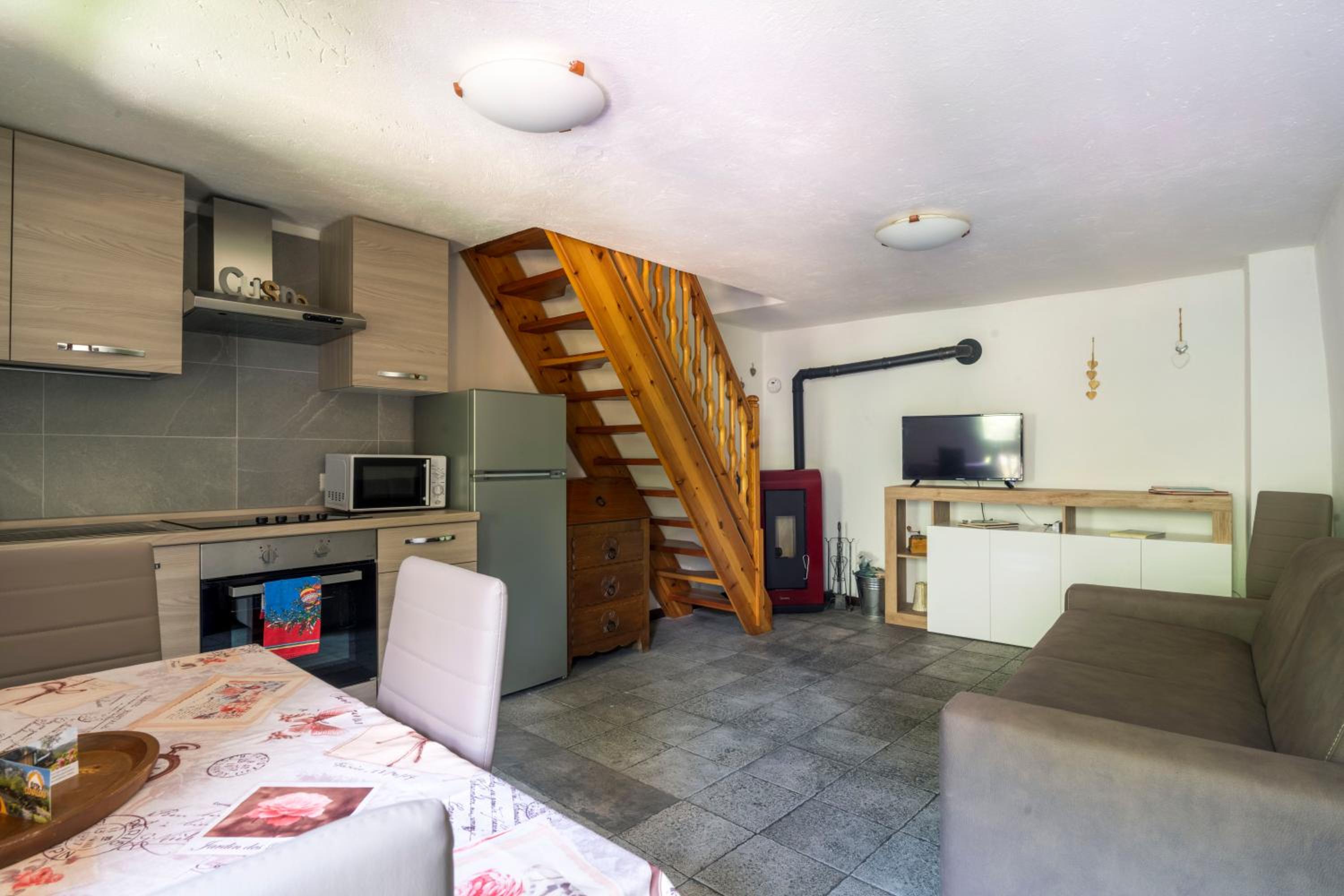 One-Bedroom Apartment (2 Adults + 2 Children) - Photo 48