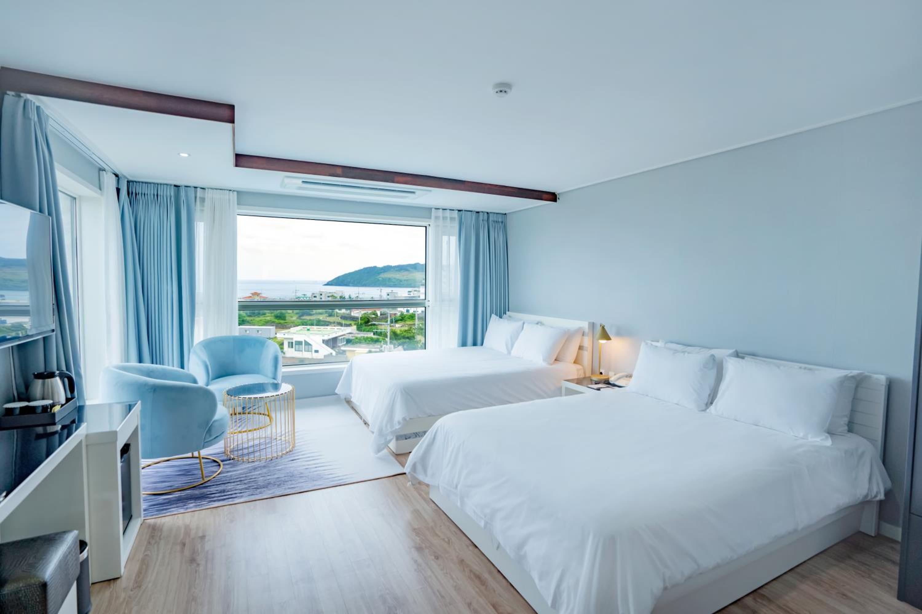 Junior Suite with Sea View