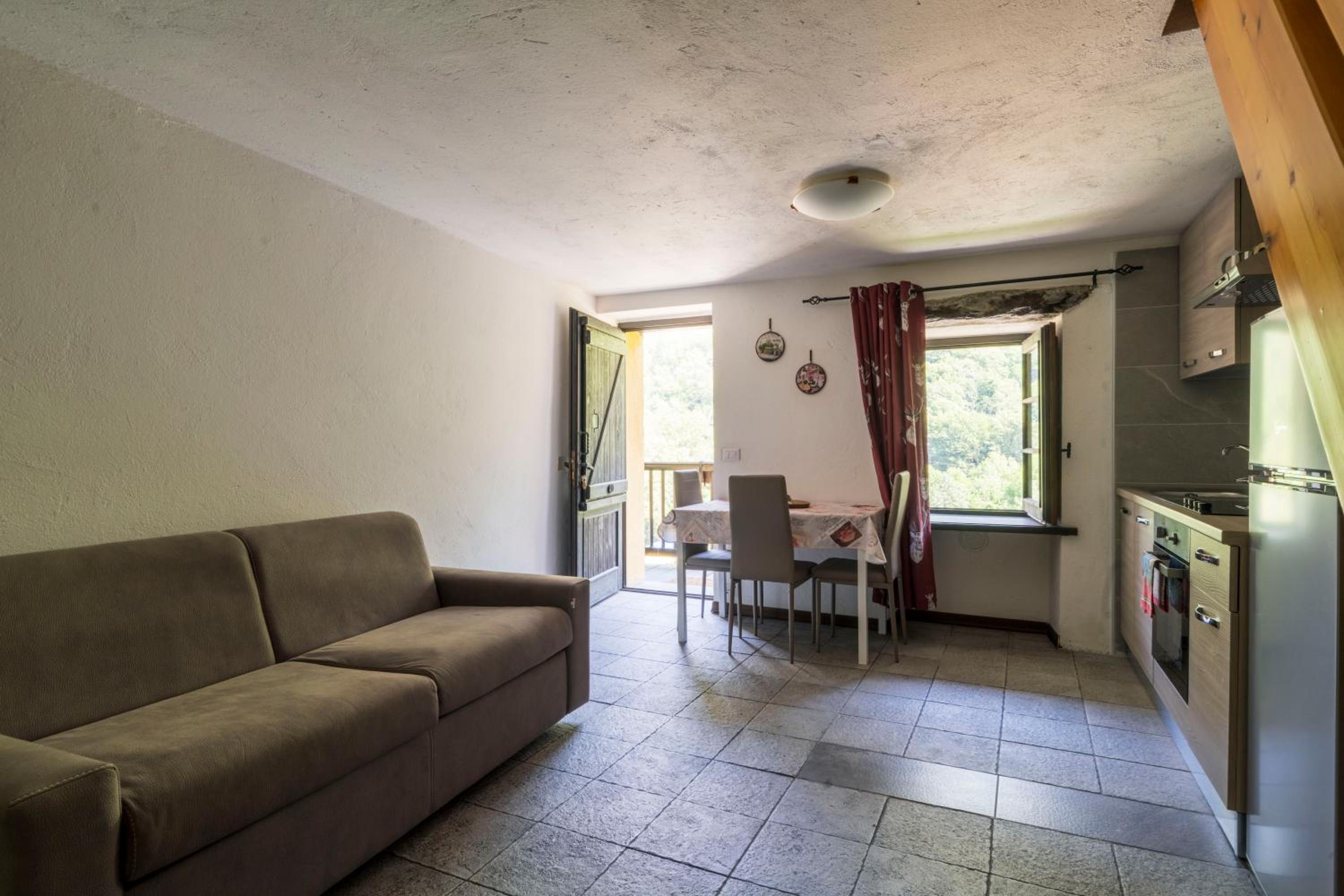 One-Bedroom Apartment (2 Adults + 2 Children) - Photo 52