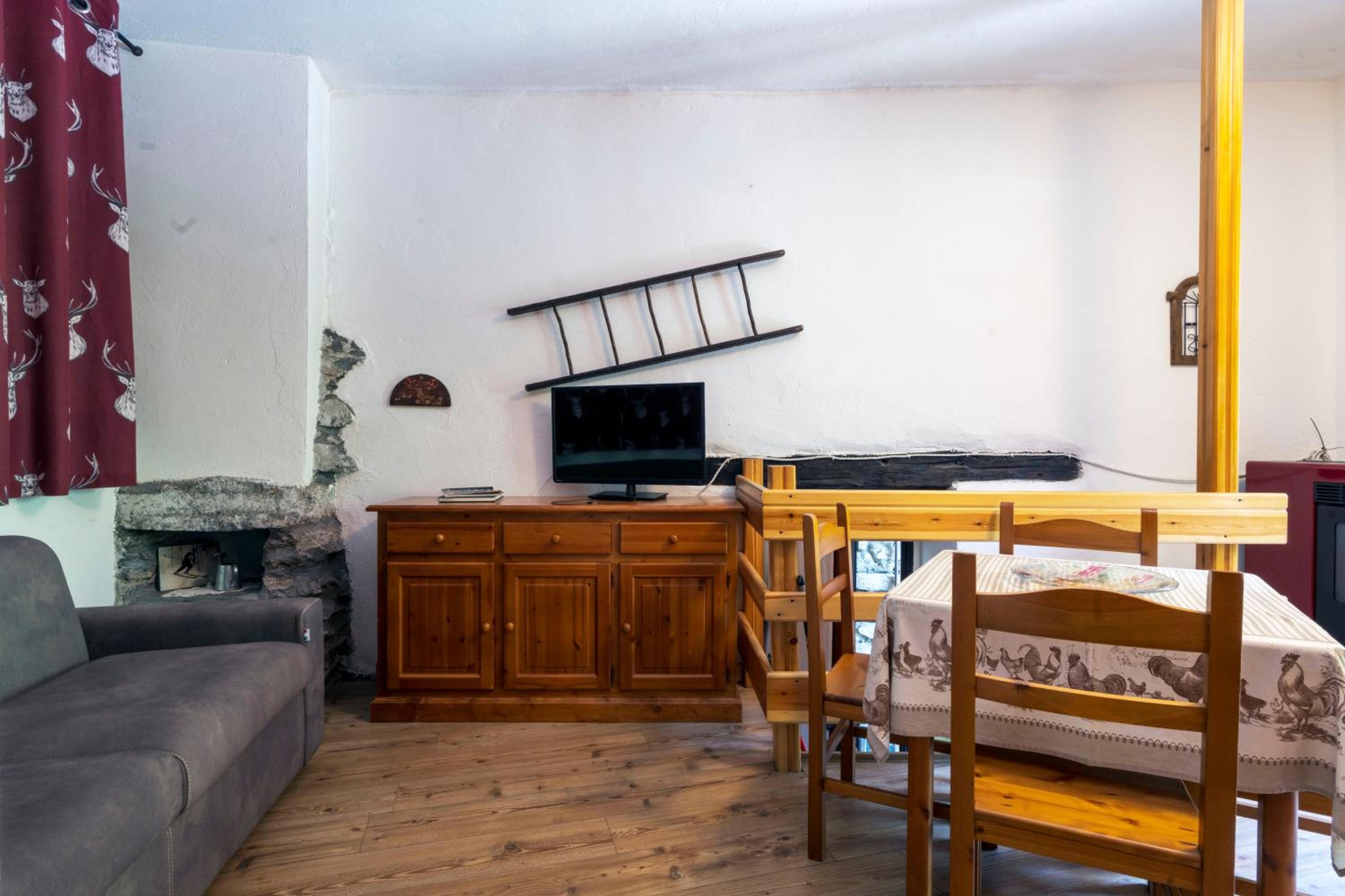 One-Bedroom Apartment (2 Adults + 2 Children) - Photo 47