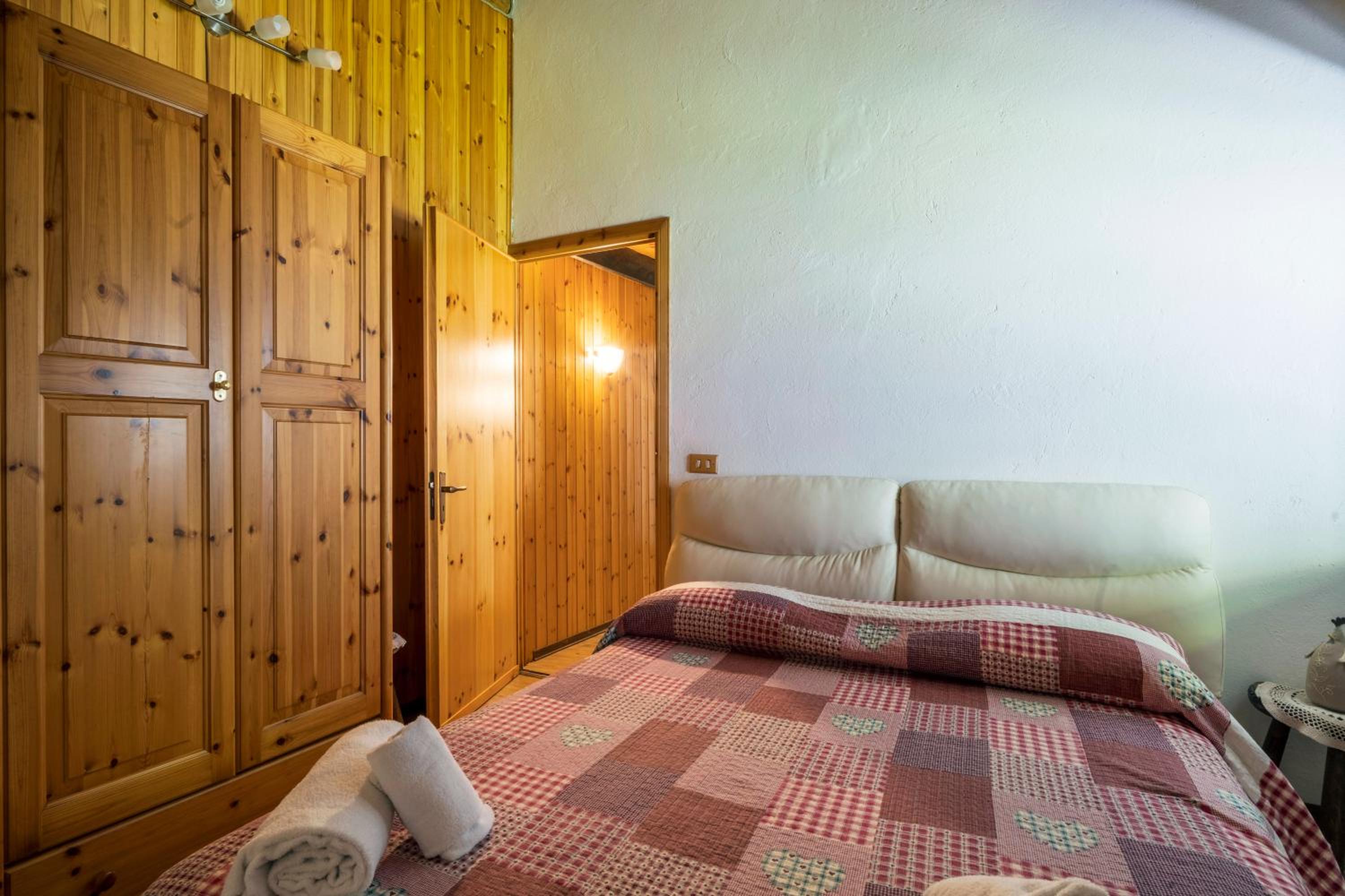 One-Bedroom Apartment (2 Adults + 2 Children) - Photo 39