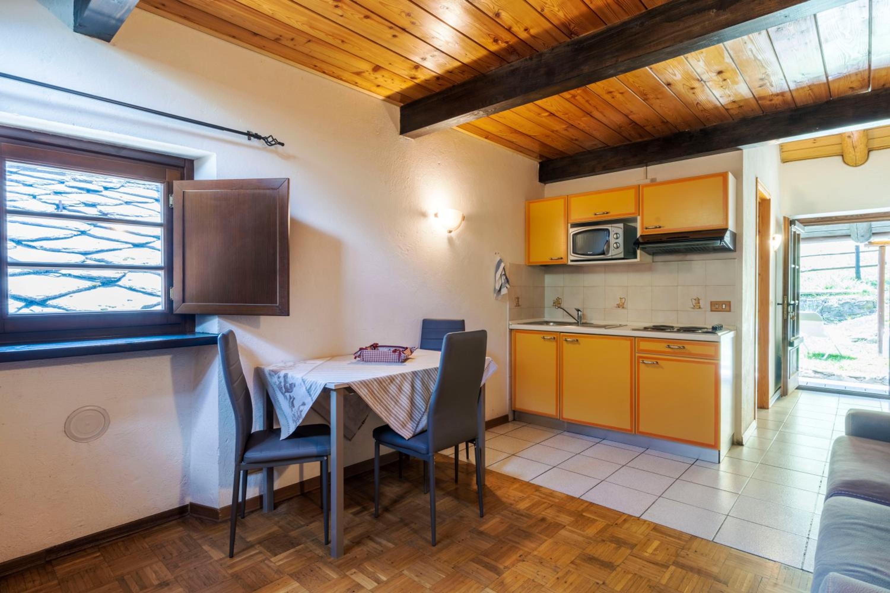 One-Bedroom Apartment (2 Adults + 2 Children) - Photo 38