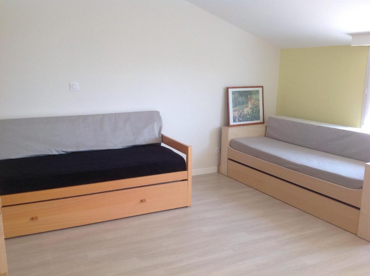 One-Bedroom Apartment - Photo 1
