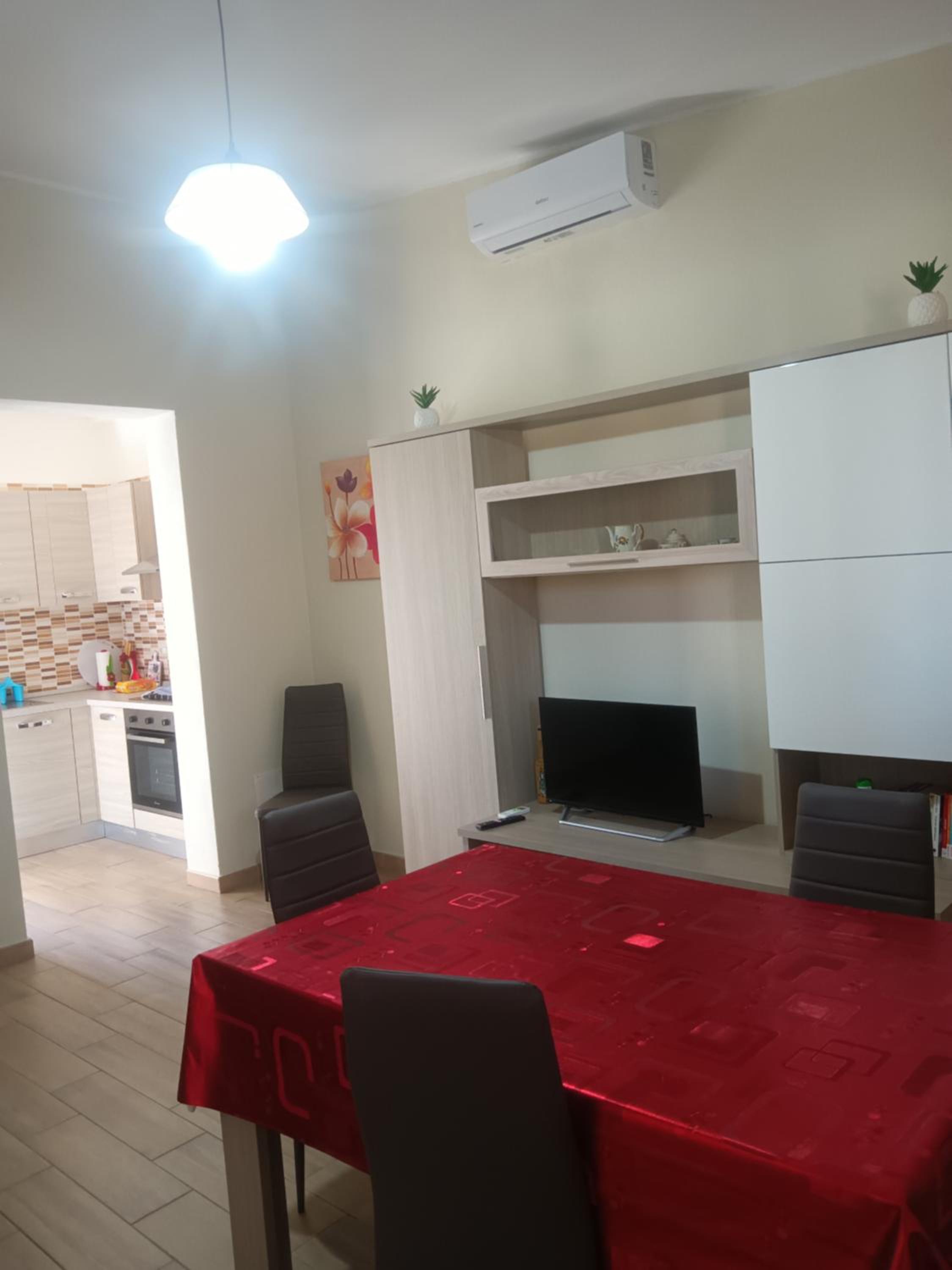 Two-Bedroom Apartment - Photo 4