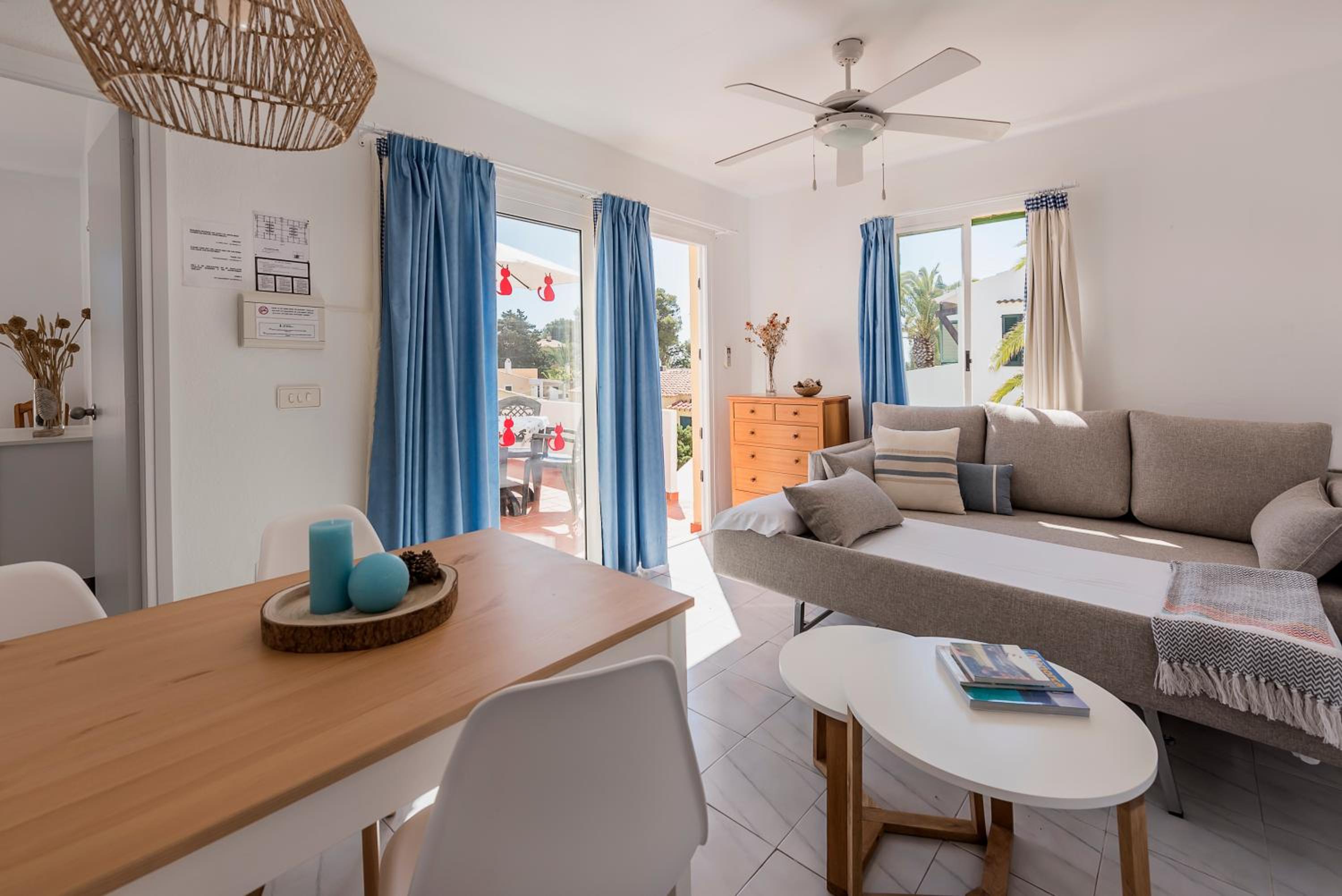 Apartamento de un dormitorio con aire acondicionado (2 adultos + 2 niños)