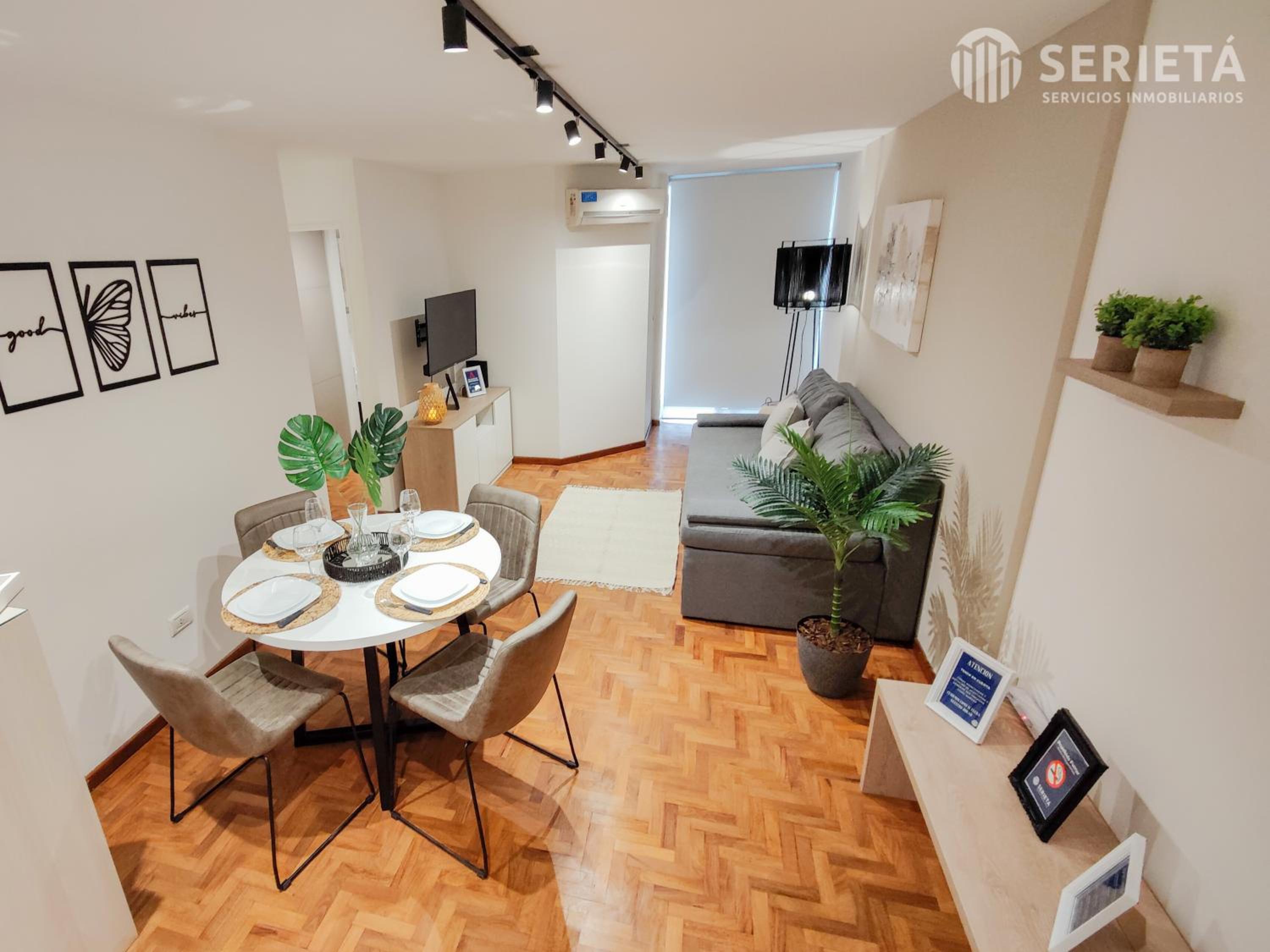 One-Bedroom Apartment photo 2