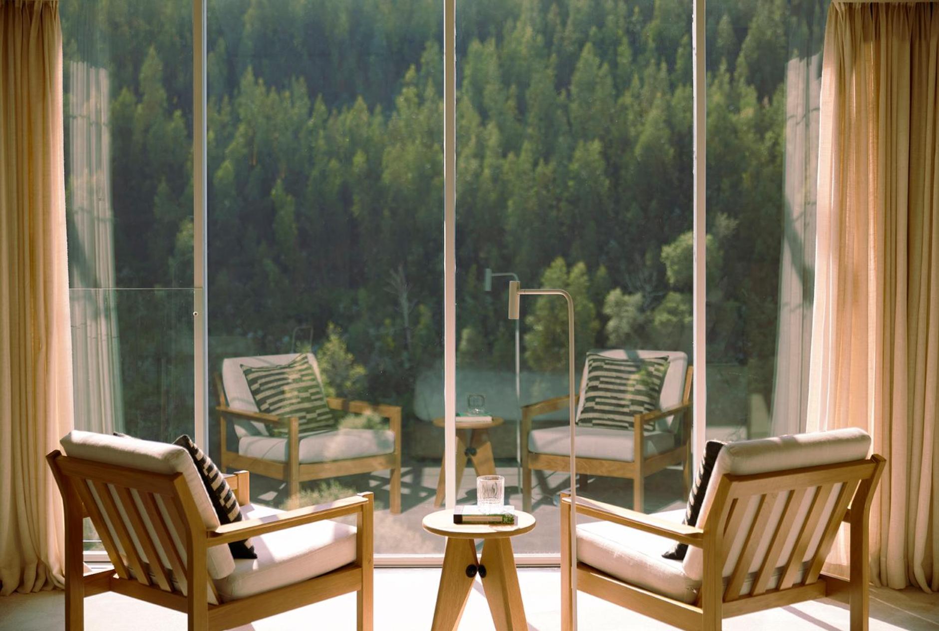 Double or Twin Room with Mountain View - Photo 7