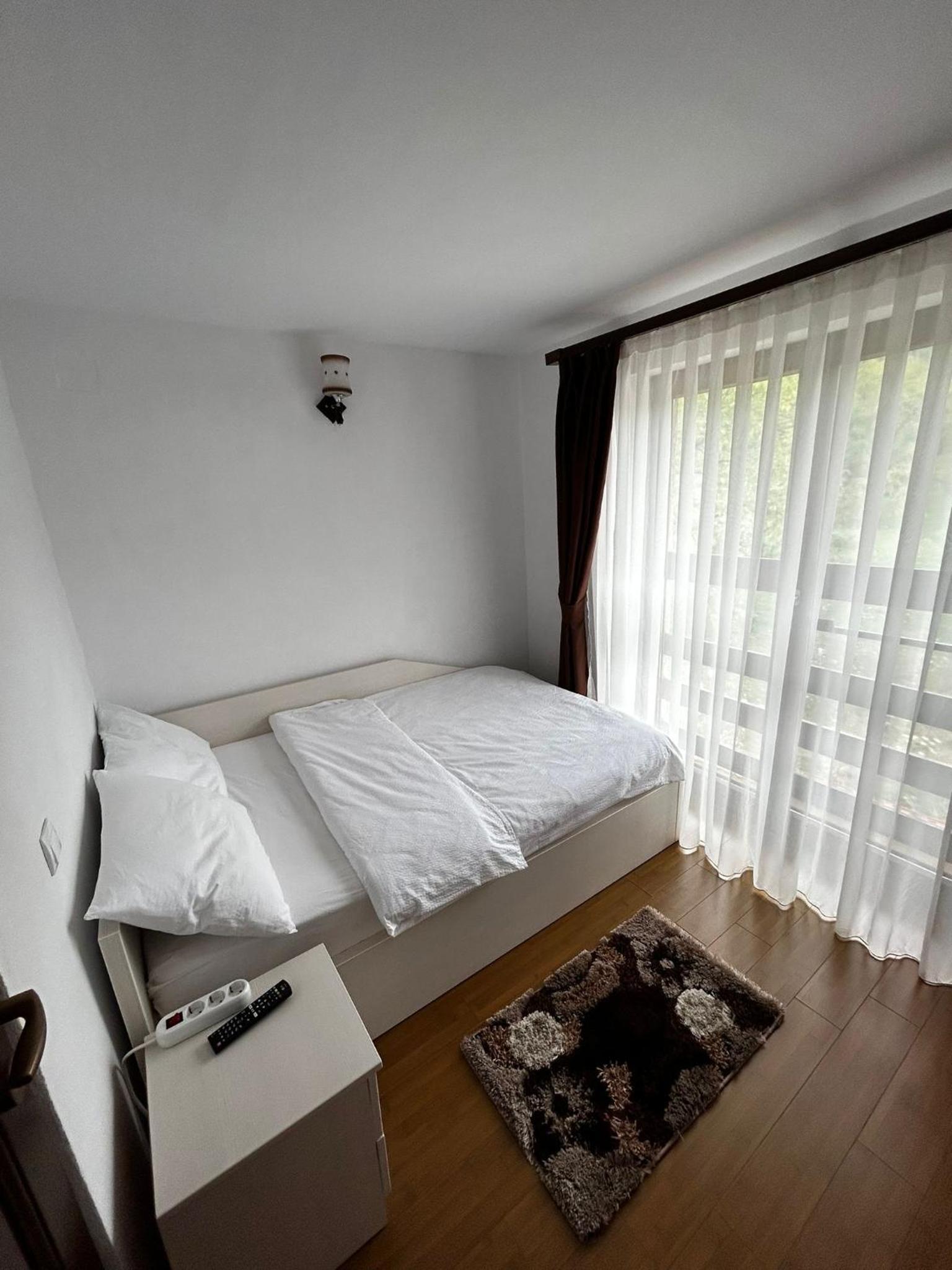 Two-Bedroom Apartment photo 2