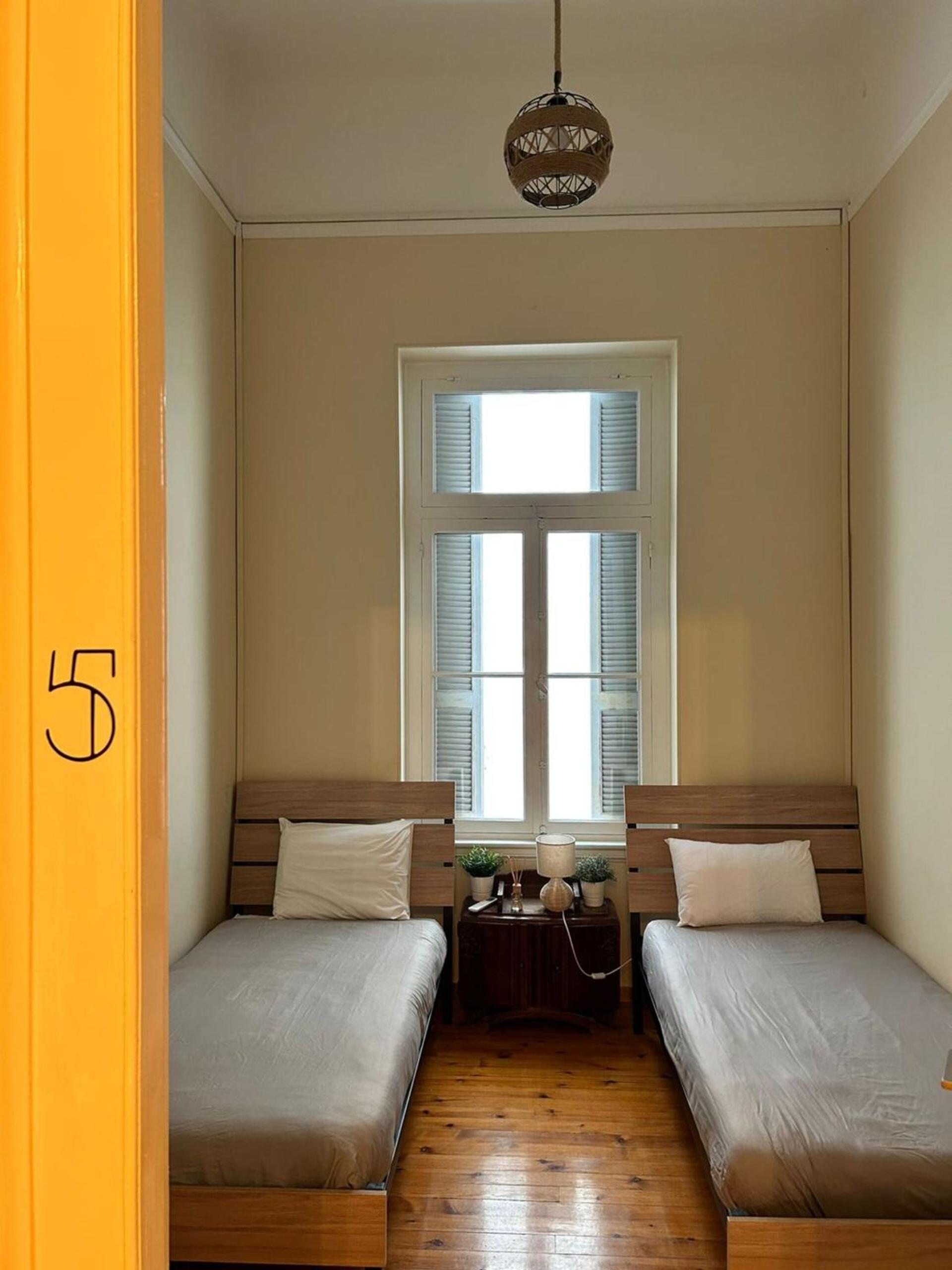 Economy Twin Room photo 1