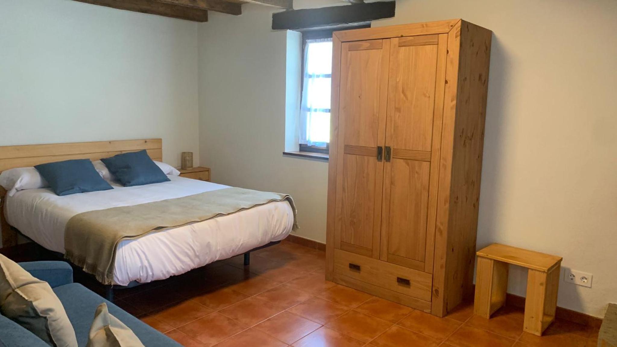 Standard Twin Room with Sofa photo 2