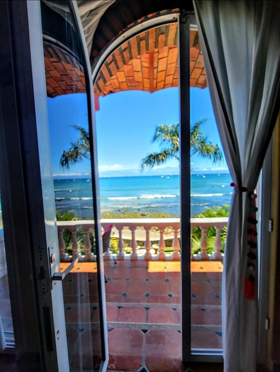King Suite with Sea View photo 2