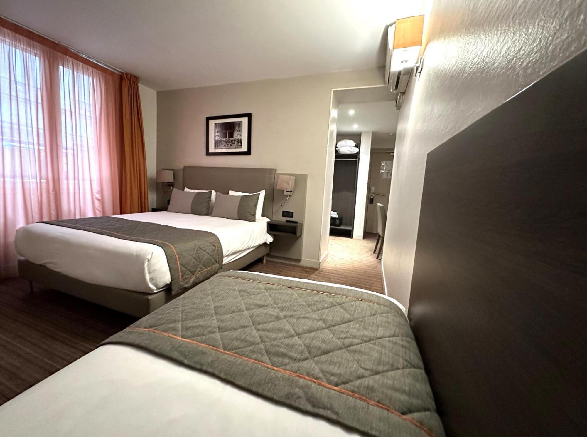 Triple Room (3 Adults) photo 2