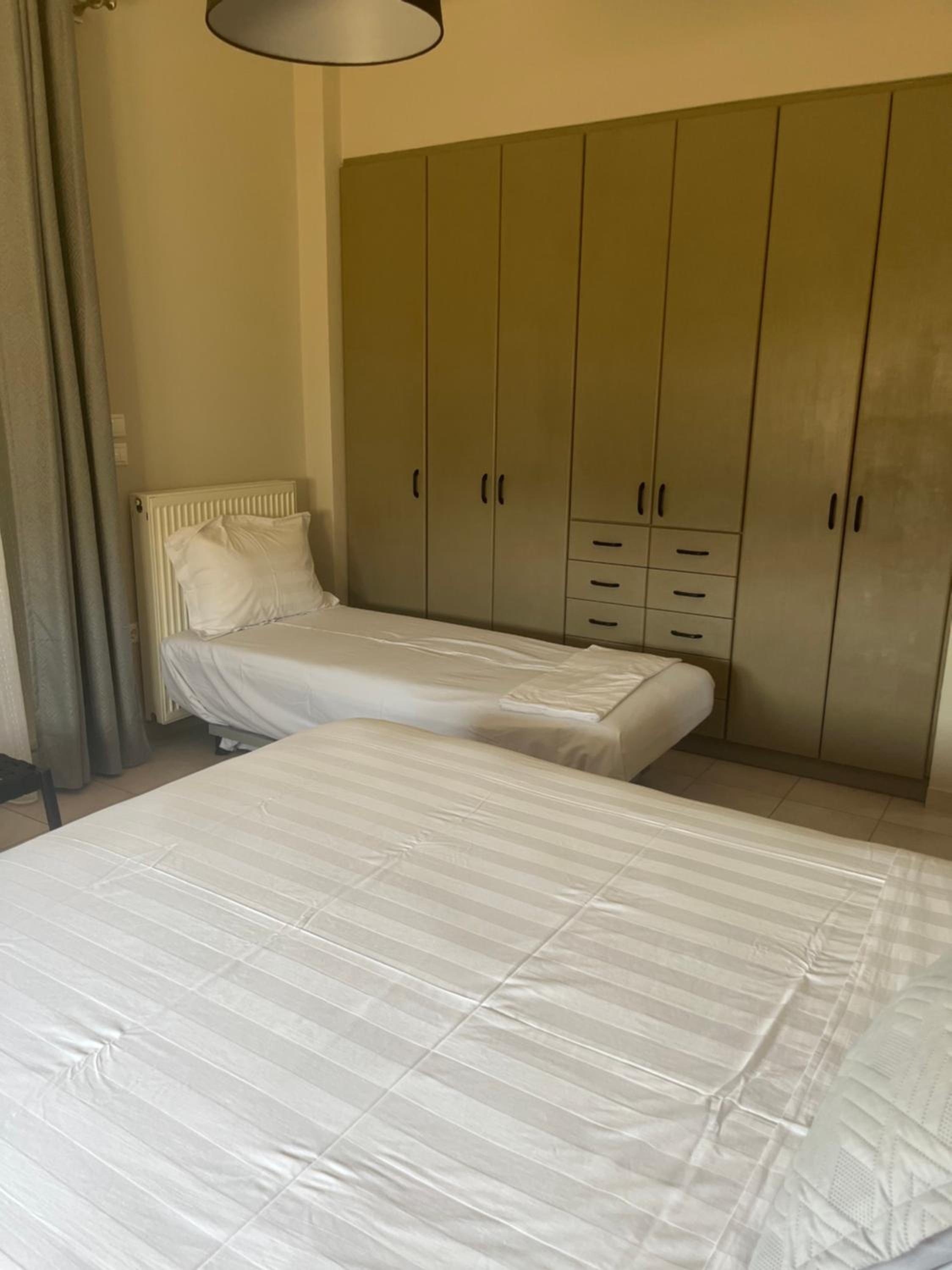 Two-Bedroom Apartment - Photo 11