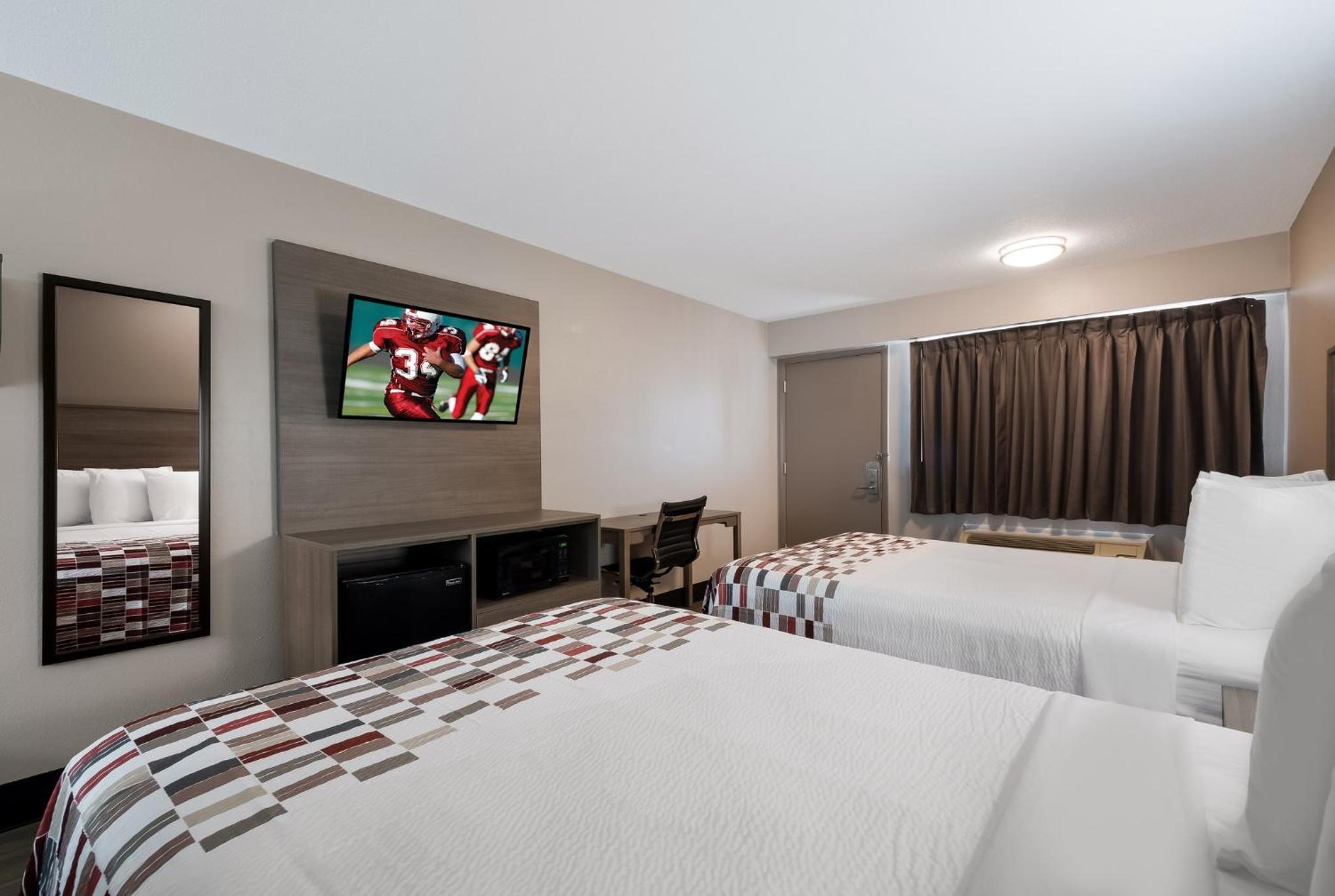 Deluxe Room with Two Double Beds Non-Smoking - Photo 3