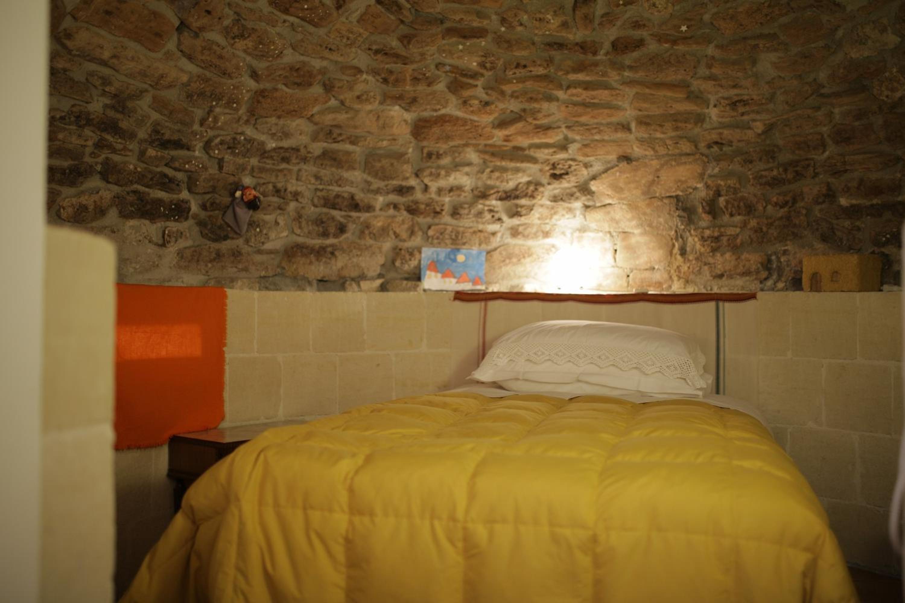 One-Bedroom Apartment - Photo 13