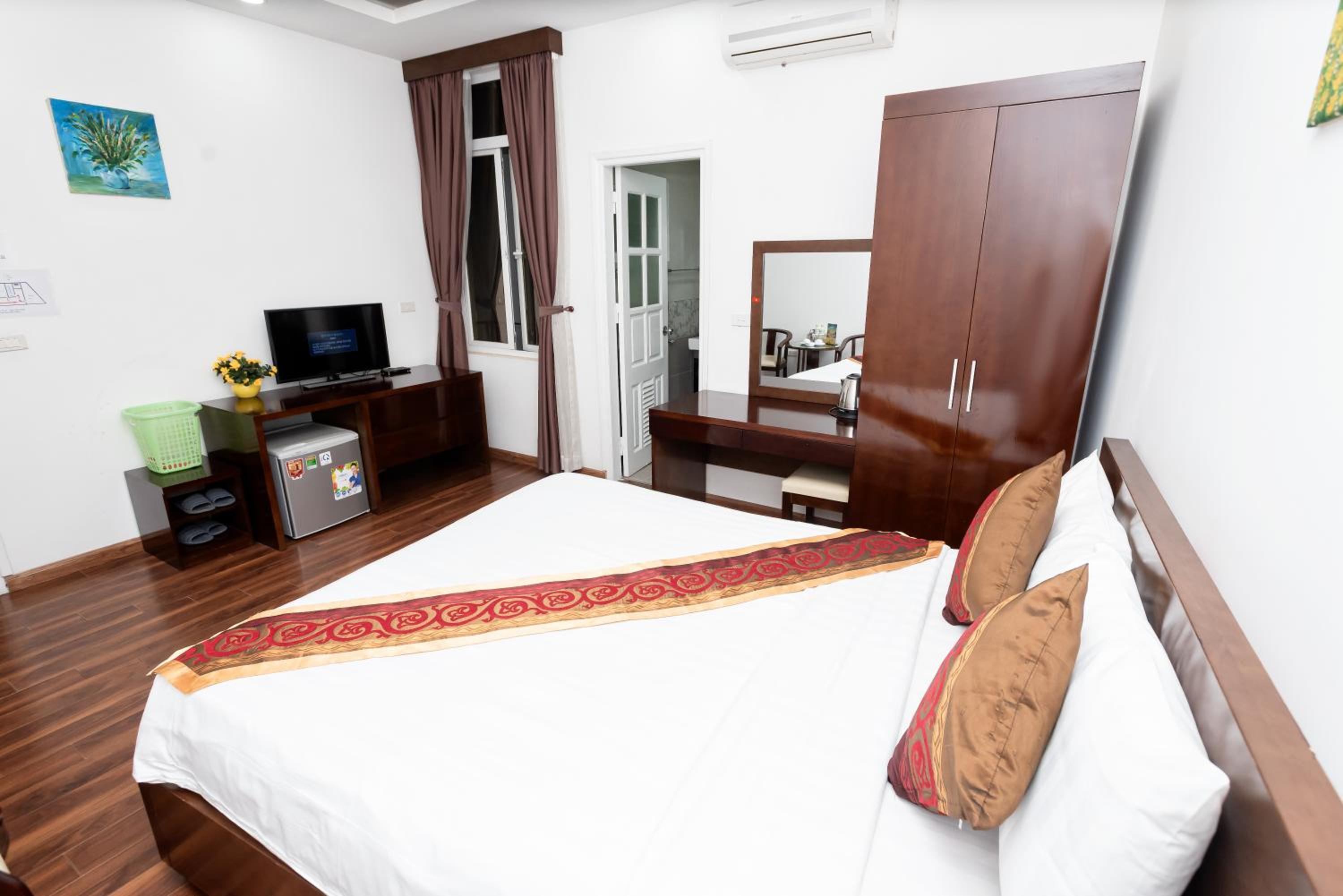 Standard King Room