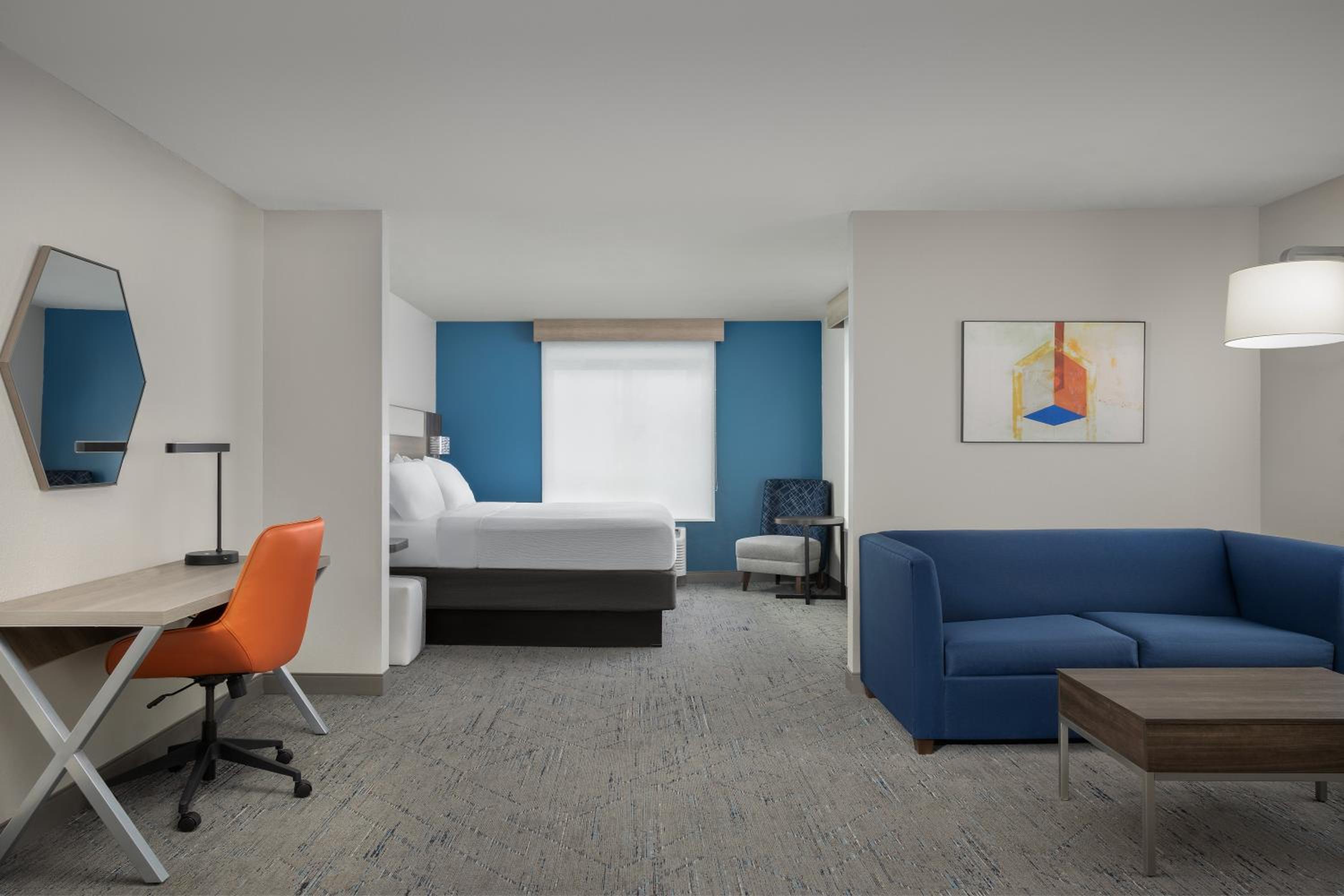 King Suite - Photo 5