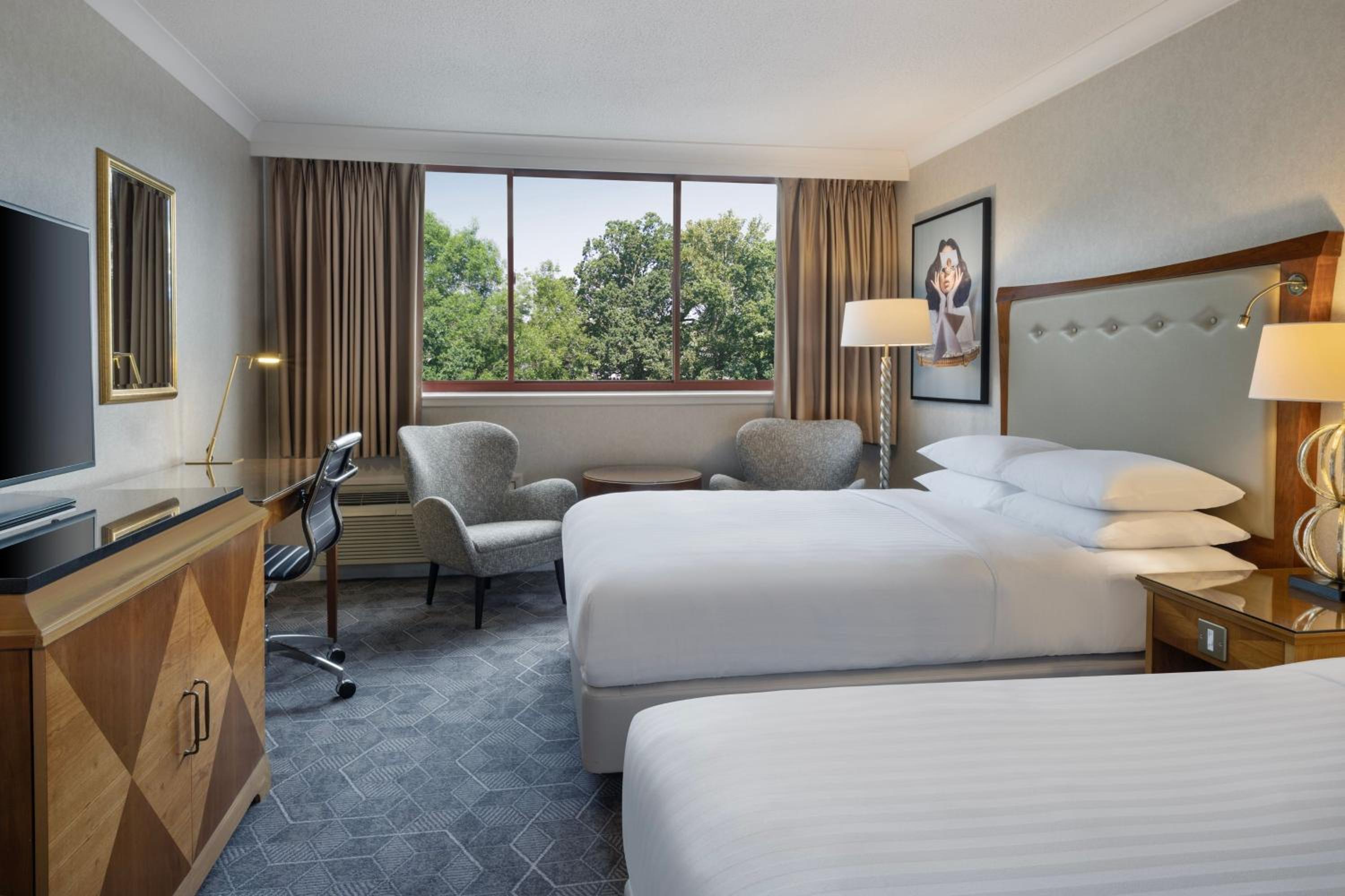 Deluxe Double Room with Two Double Beds - Photo 1