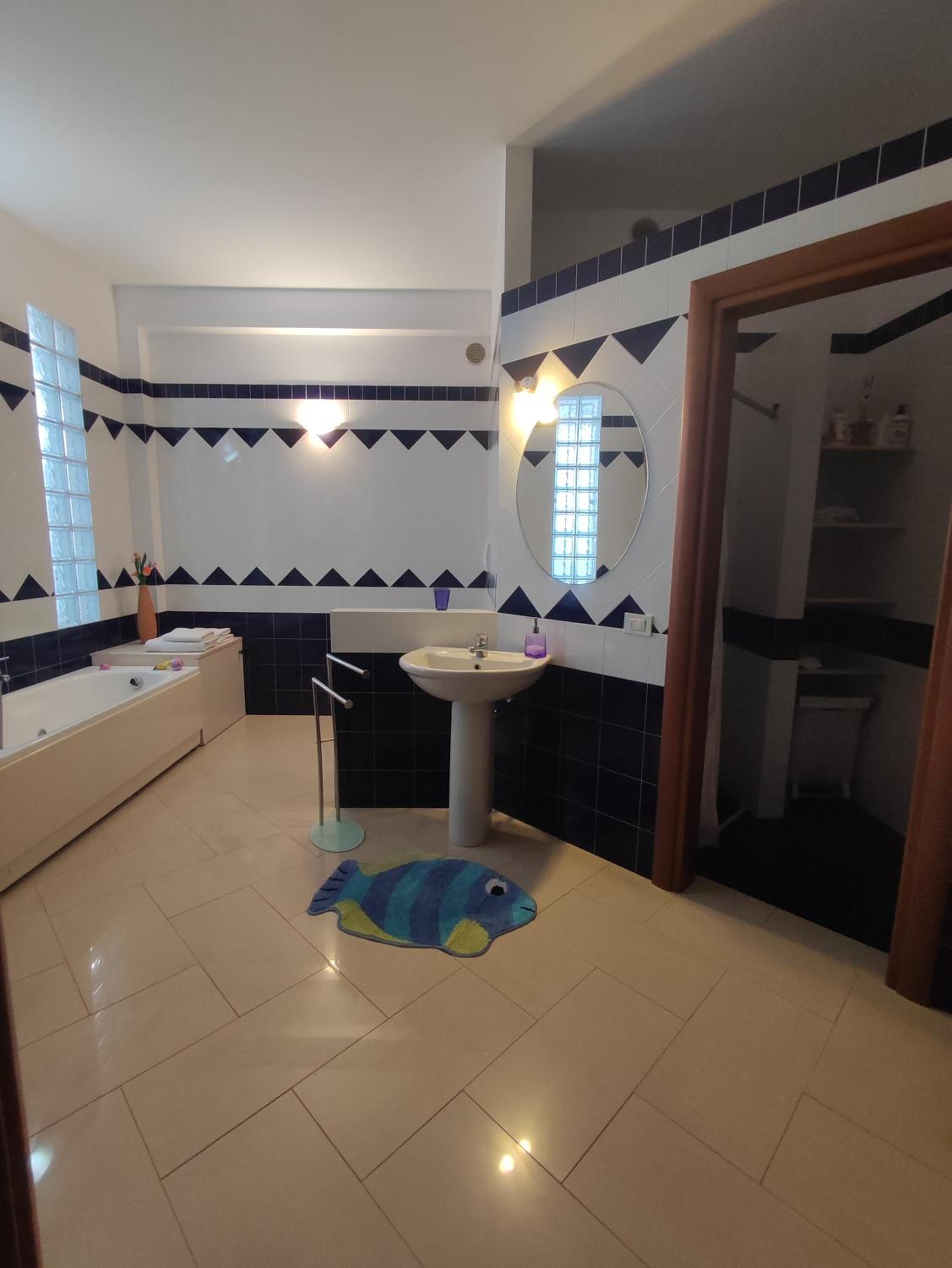 Deluxe Double or Twin Room photo 3