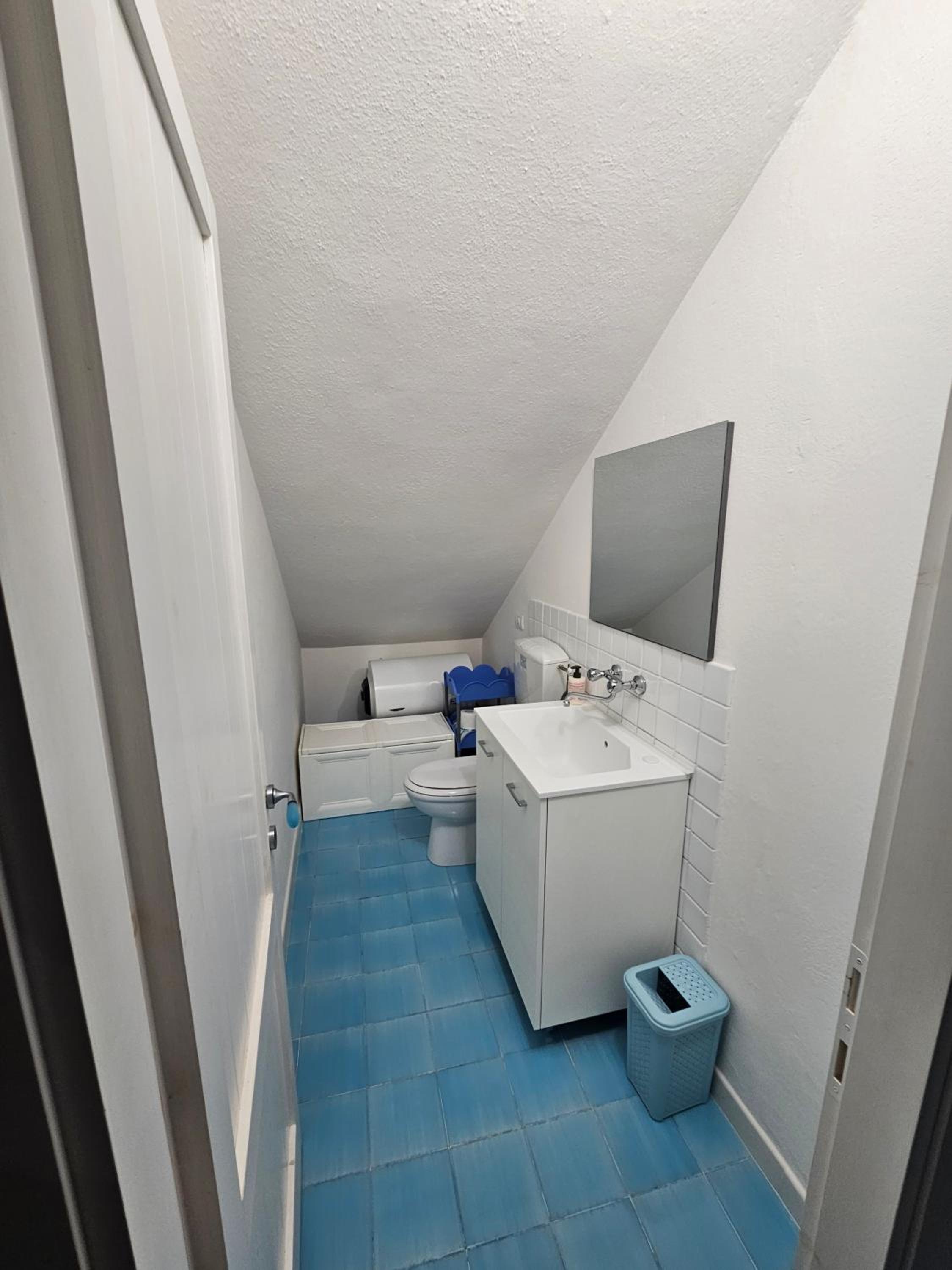 Three-Bedroom House photo 3