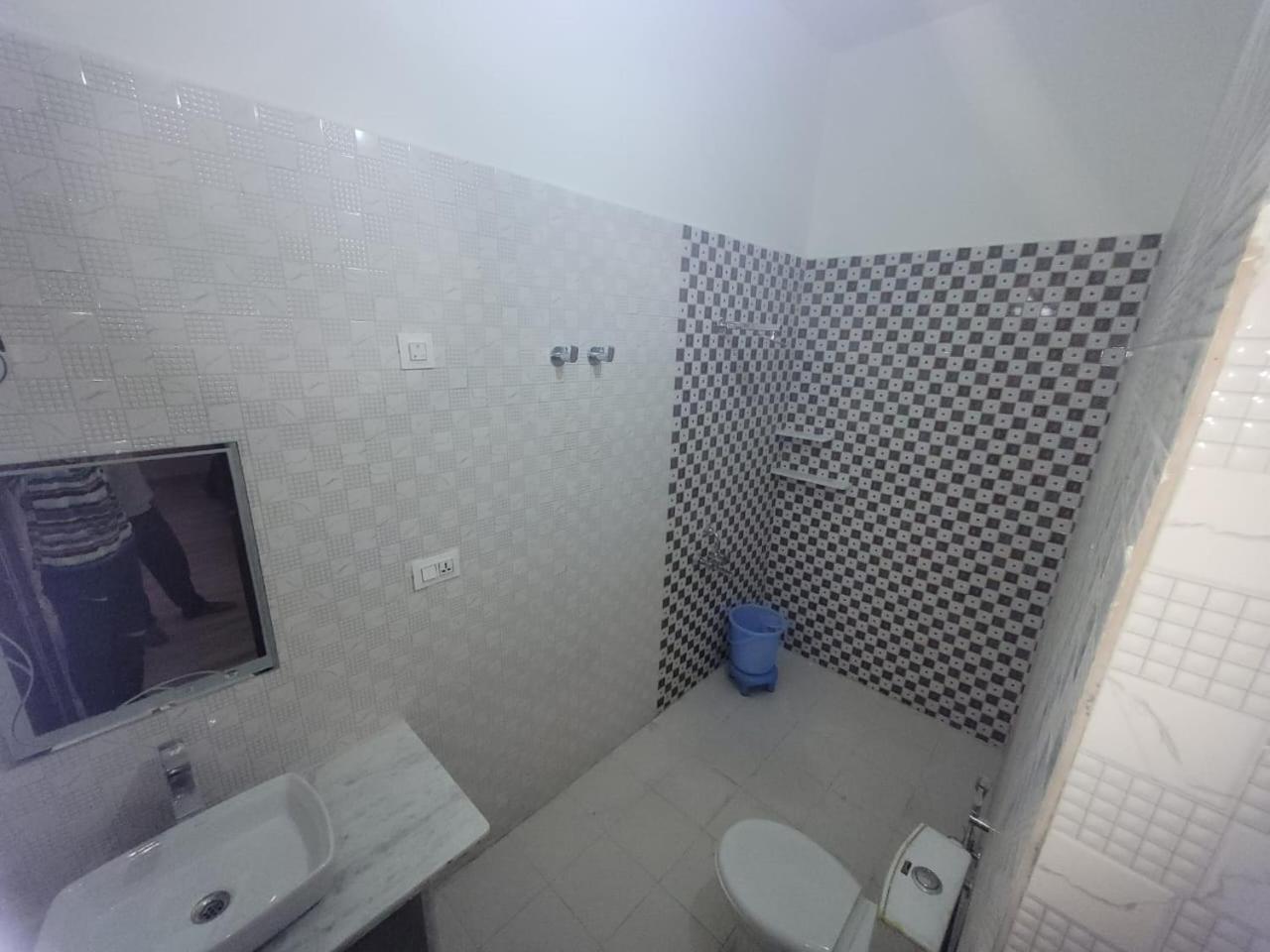 Double Room with Private Bathroom photo 2