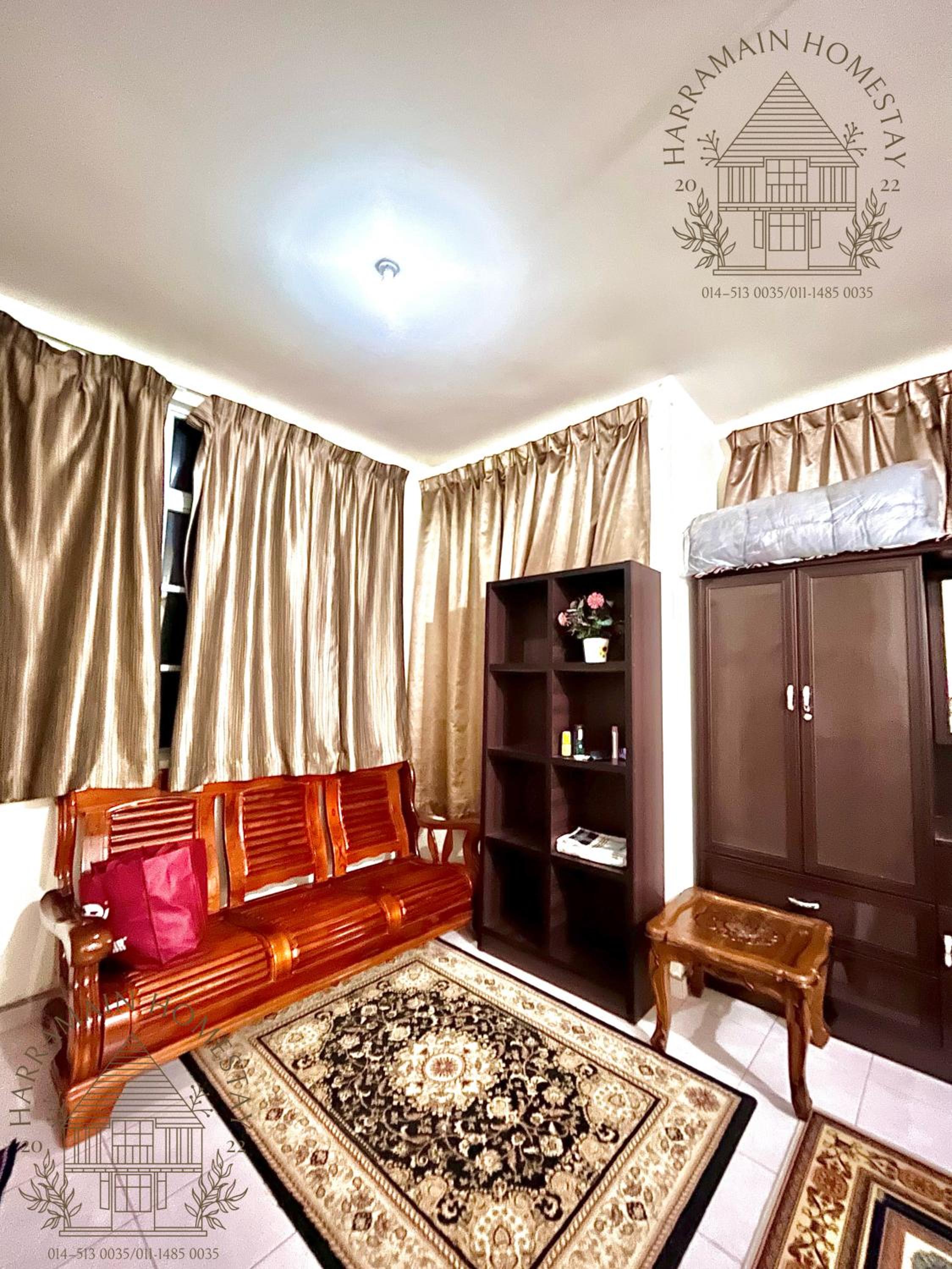 Four-Bedroom House photo 3