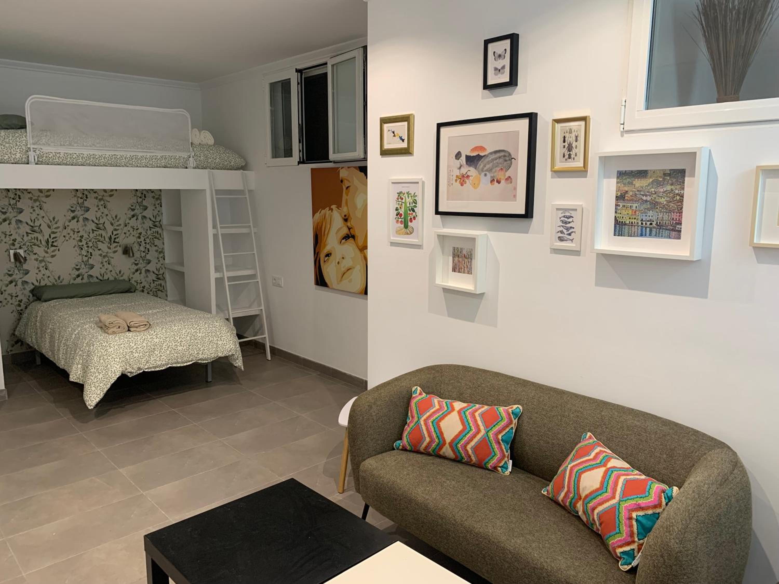 Casa de cuatro habitaciones