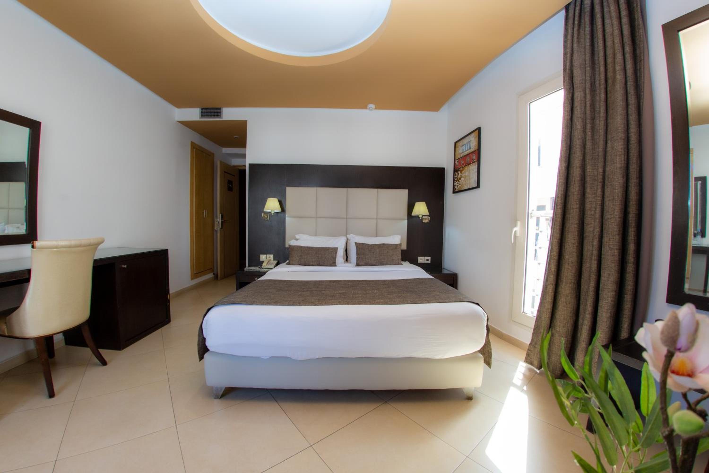 Deluxe Double Room photo 2
