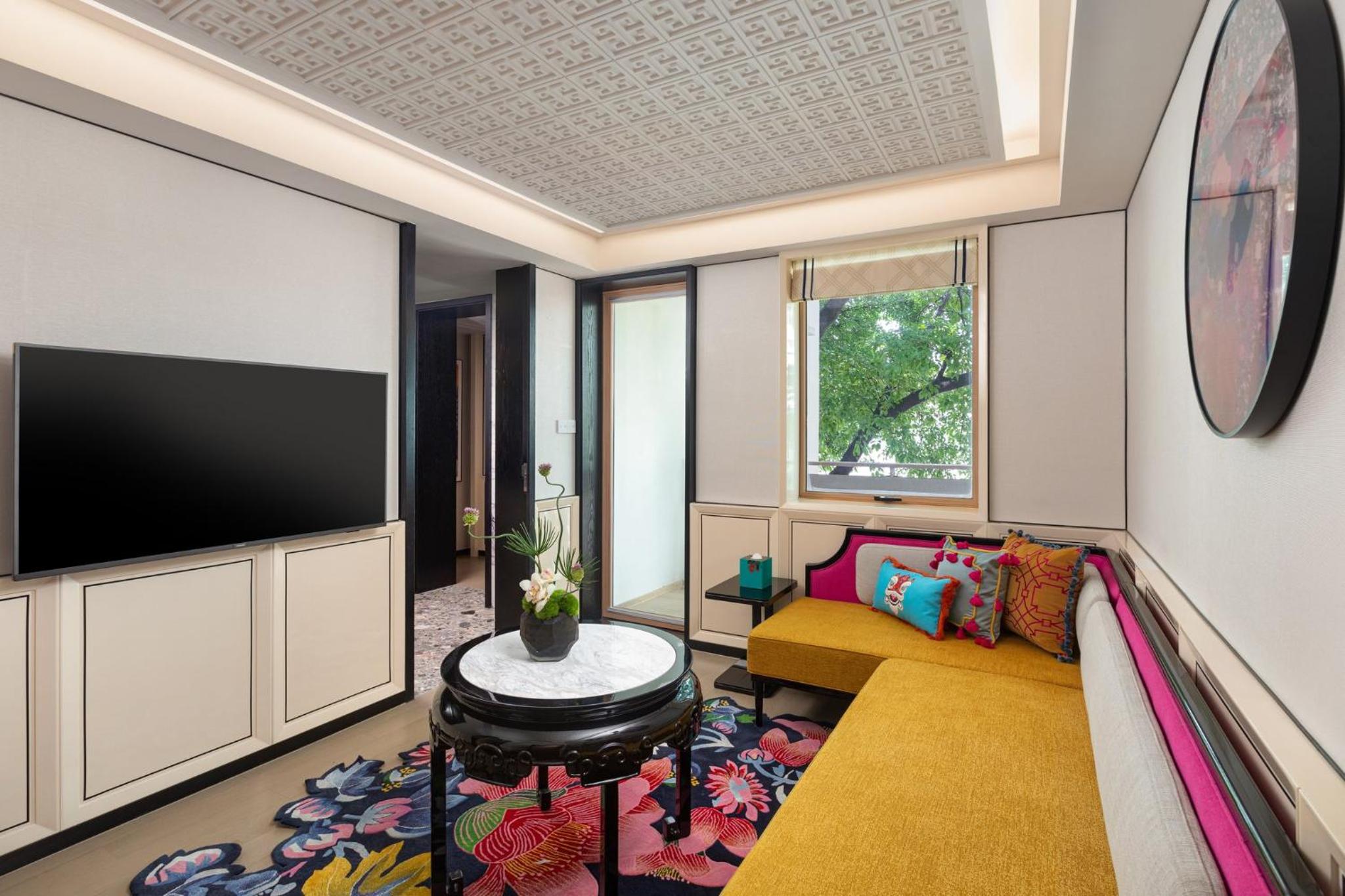 1 King One-Bedroom Suite River View