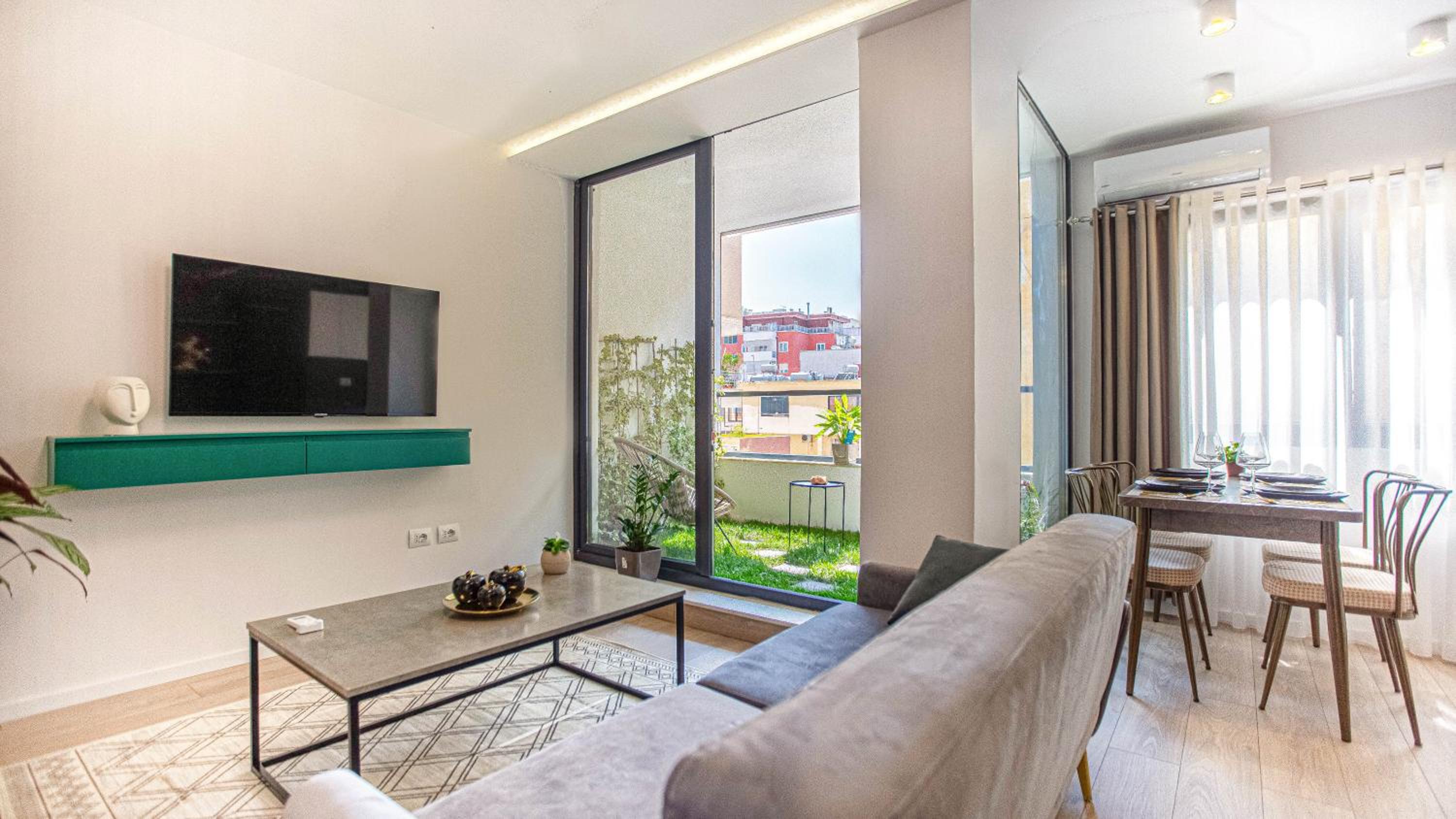 Superior Apartment