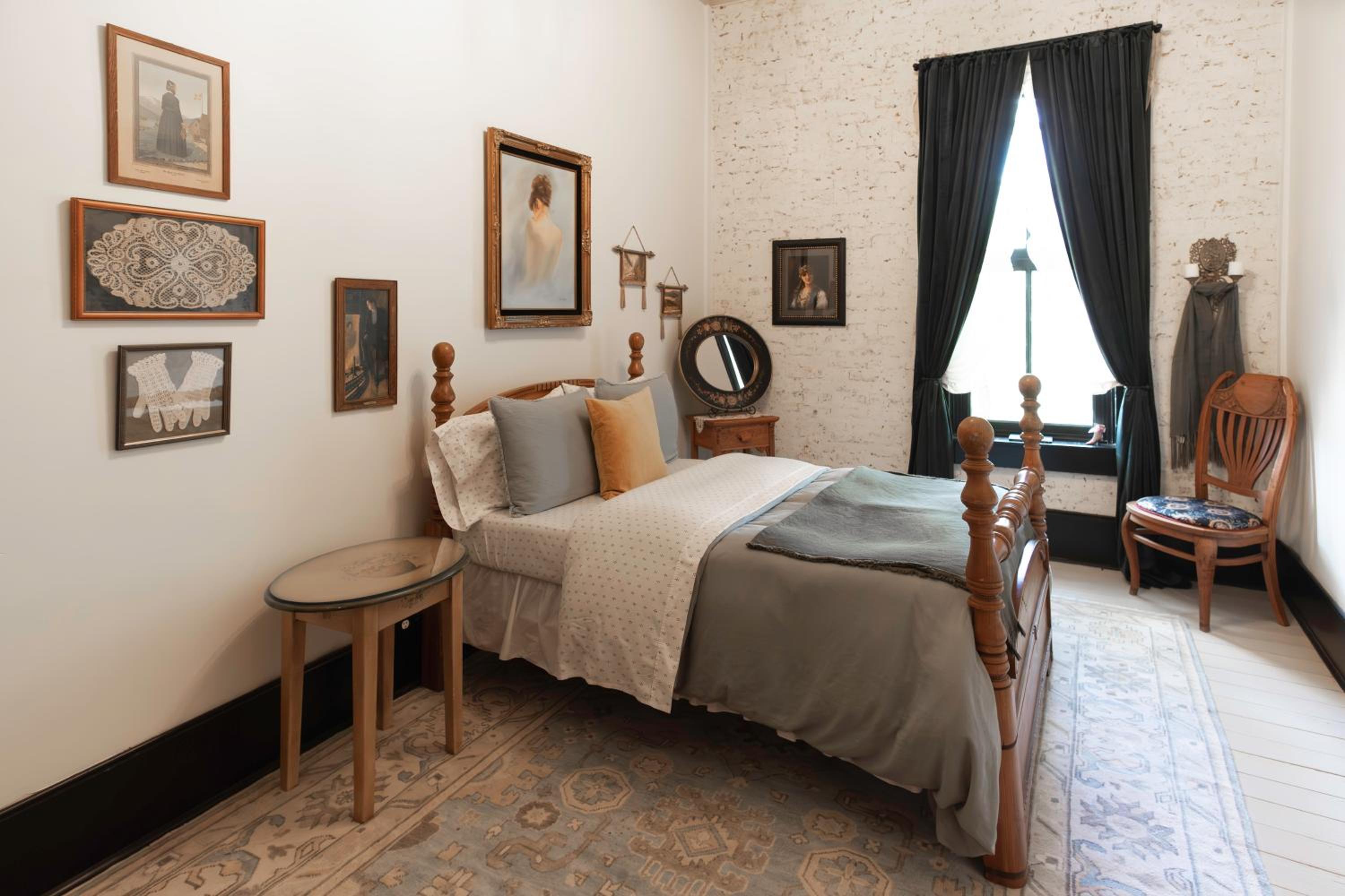 Double Room - Photo 1