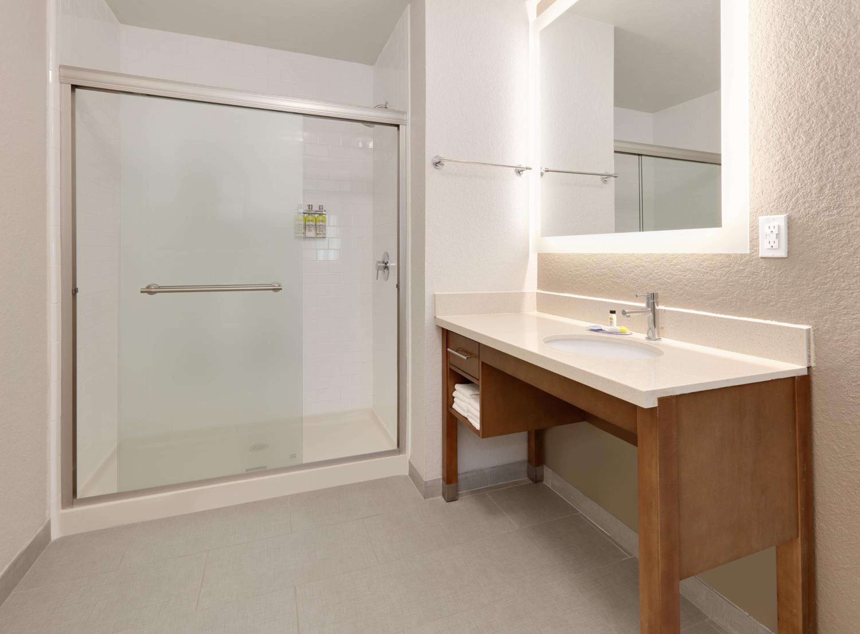 Studio Suite photo 2