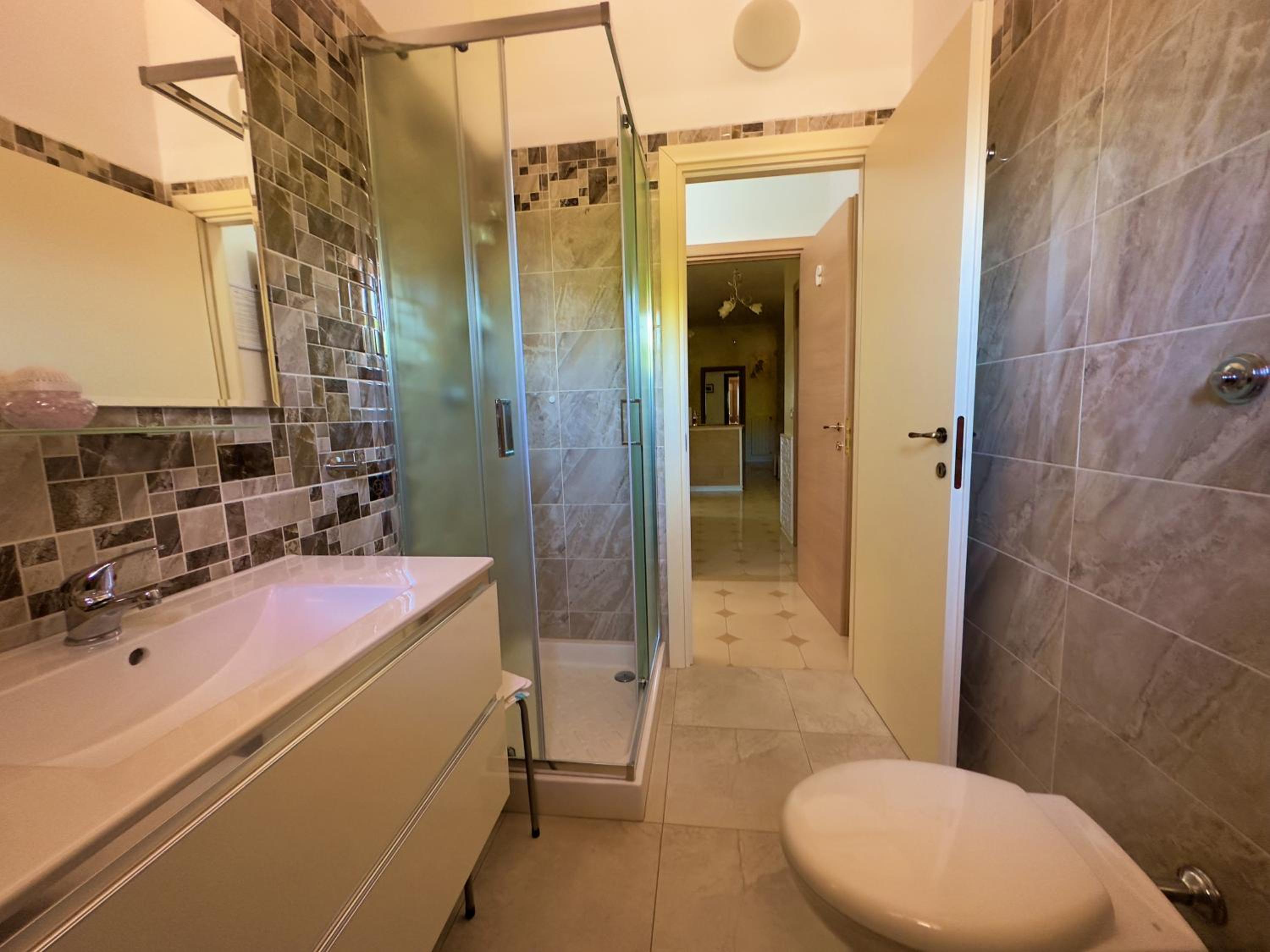 Comfort Quadruple Room - Photo 7