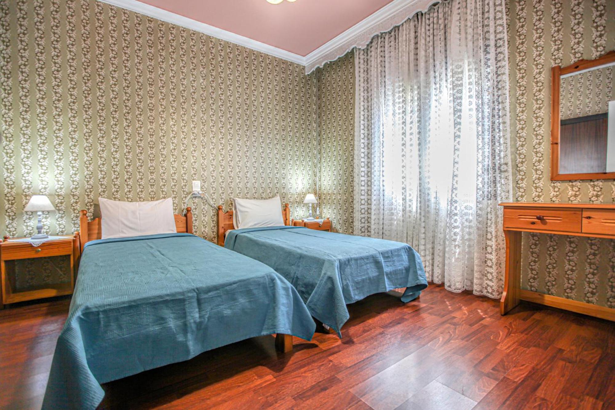 Two-Bedroom House photo 3