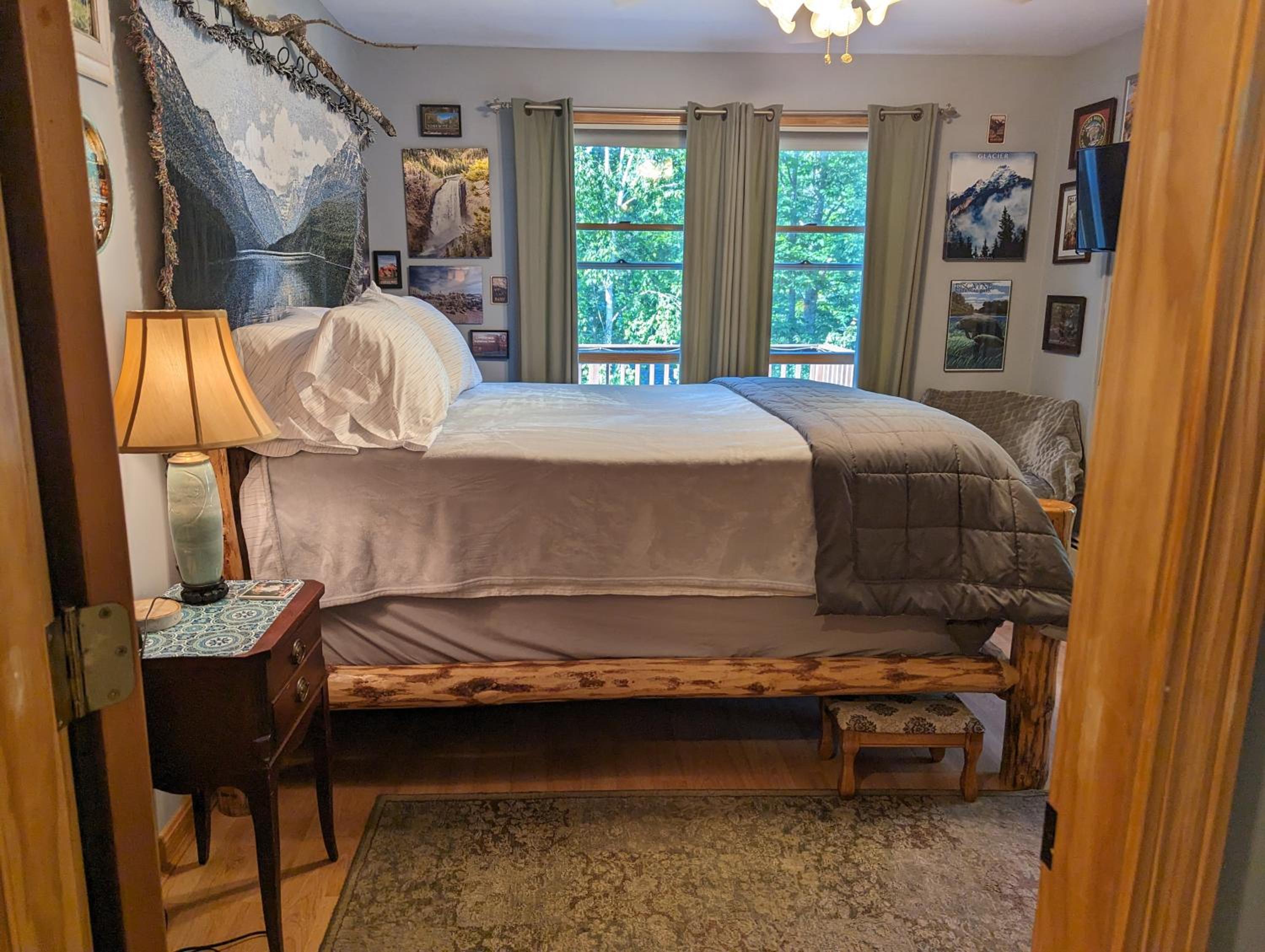 Deluxe Queen Room