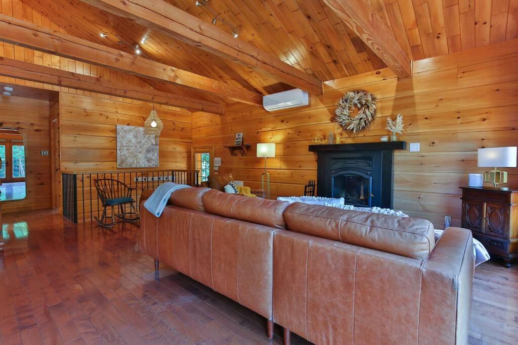 Three-Bedroom Chalet photo 1