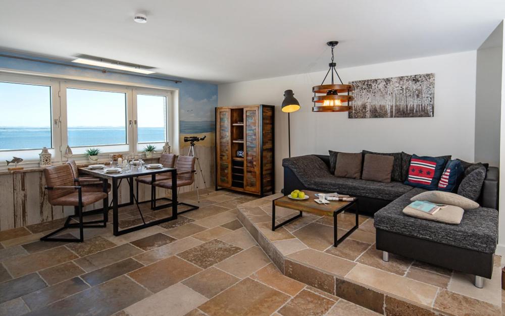 Apartment with Lake View photo 1