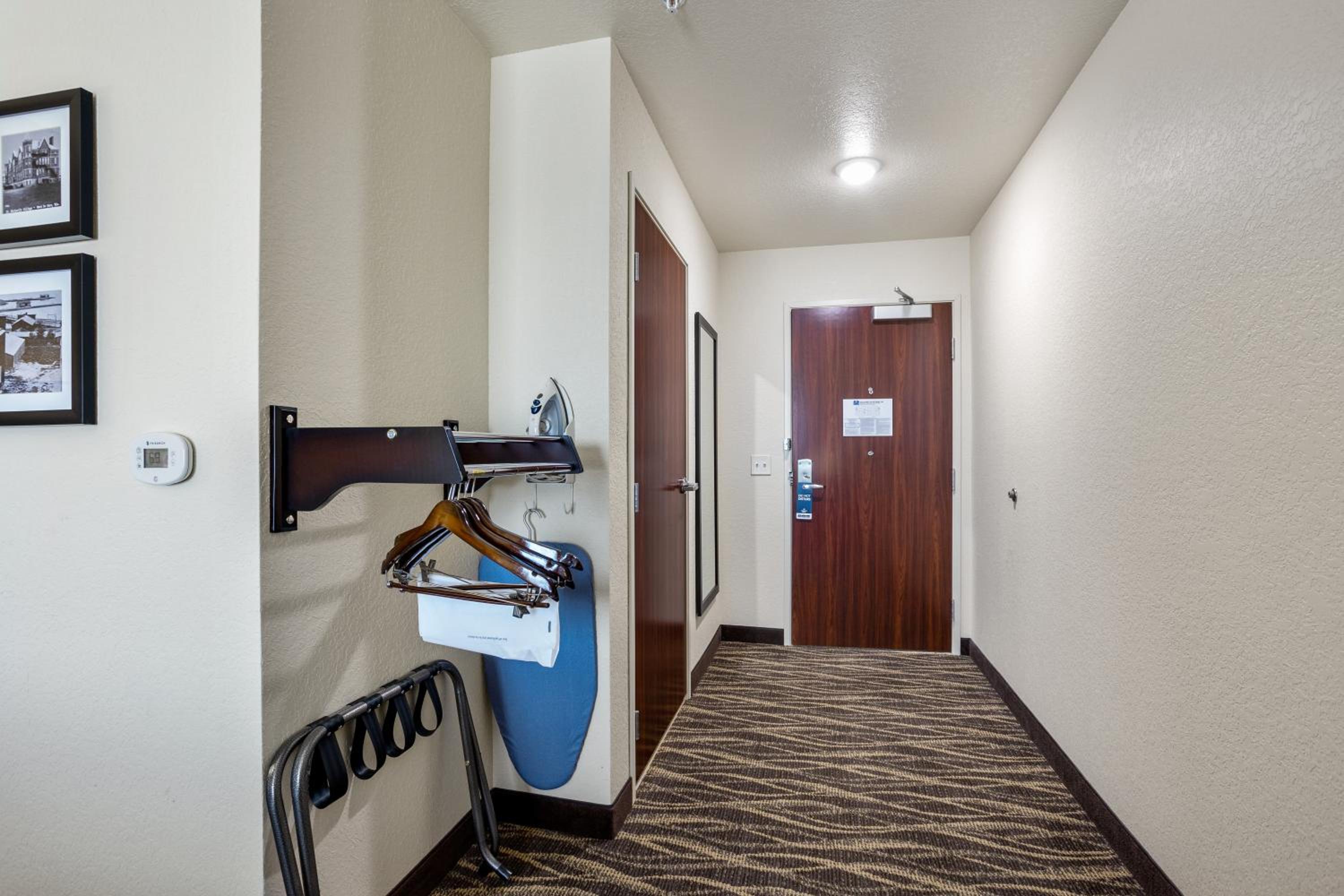 King Room - Disability Access - Photo 5