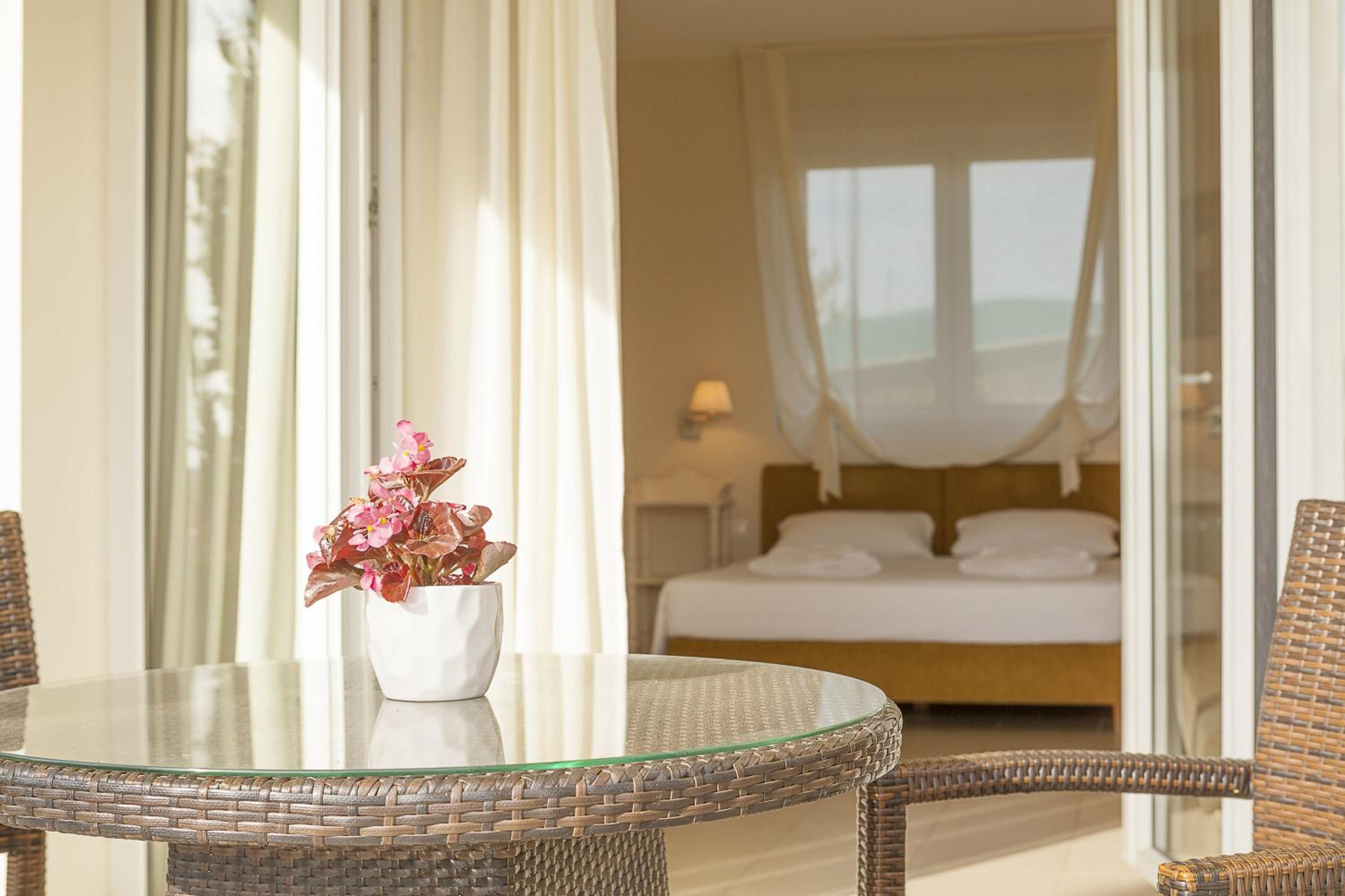 Double Room - Photo 2