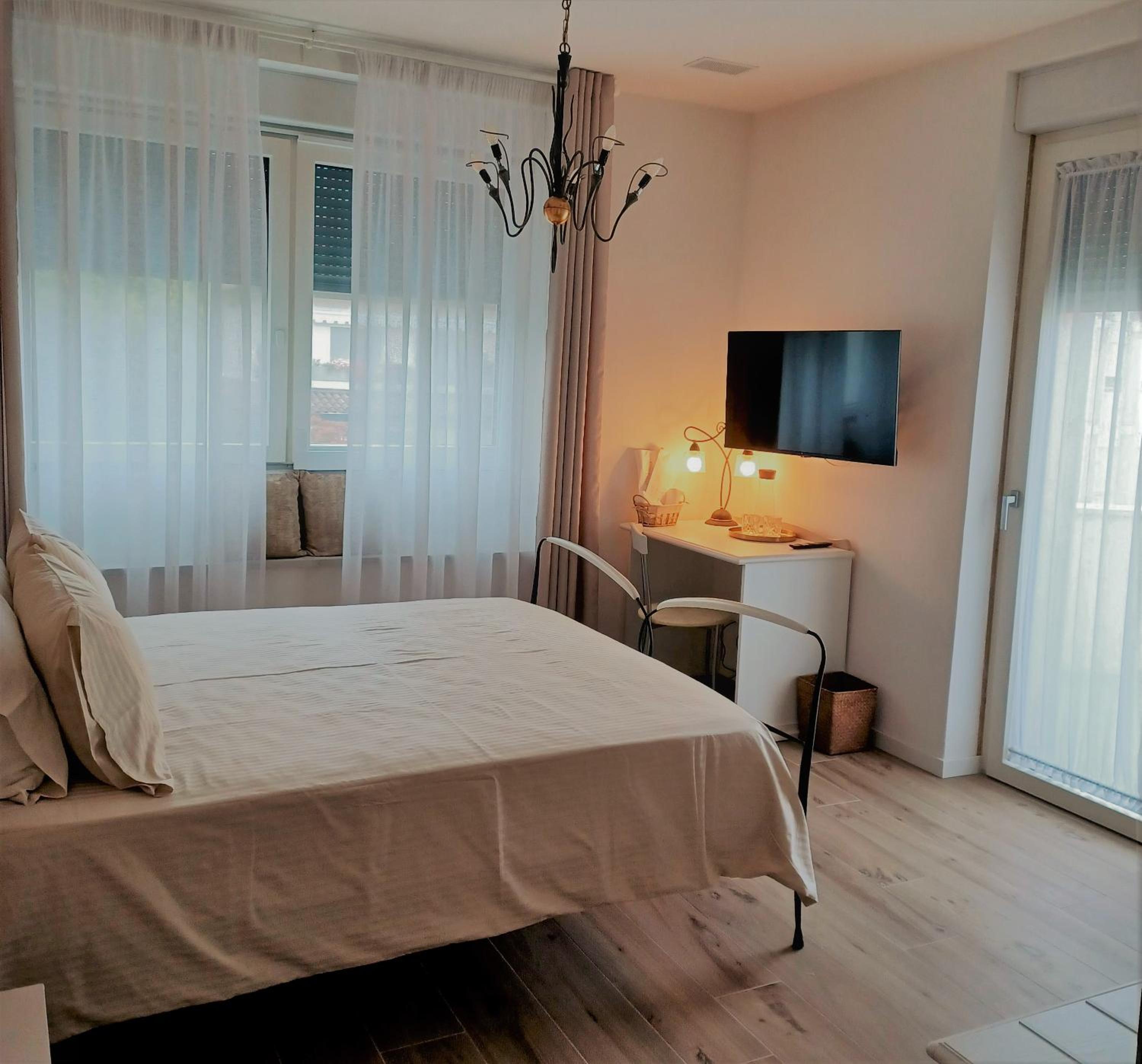 Deluxe Double Room with Balcony