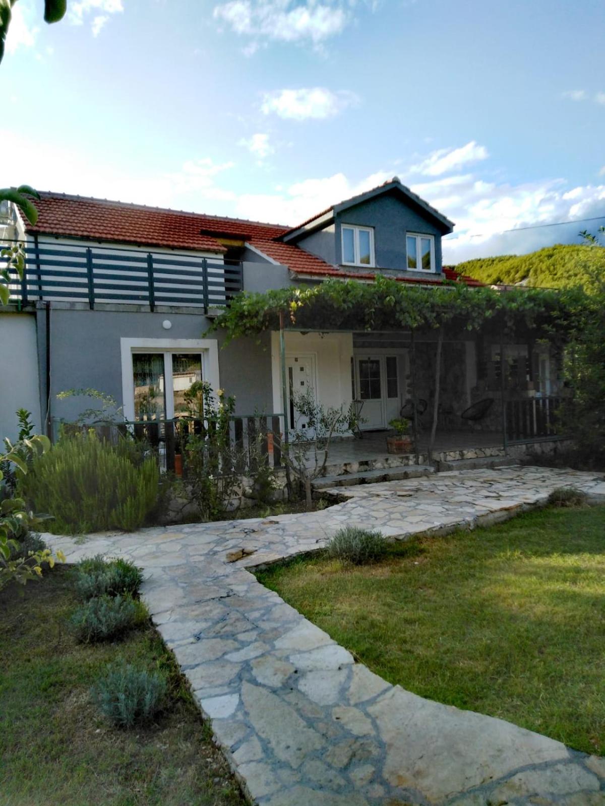 Studio with Garden View - Photo 23