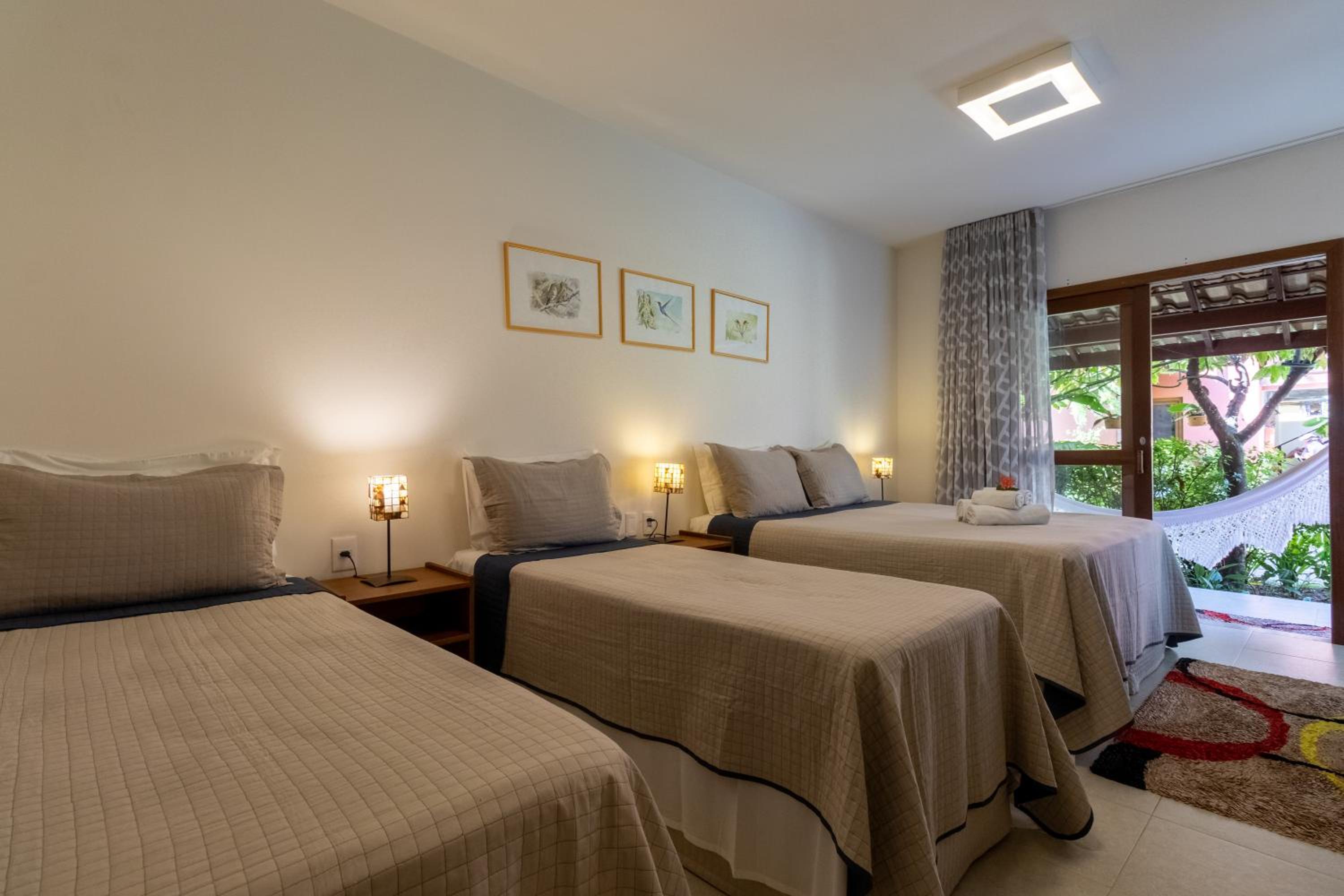 Quadruple Room with Balcony photo 3