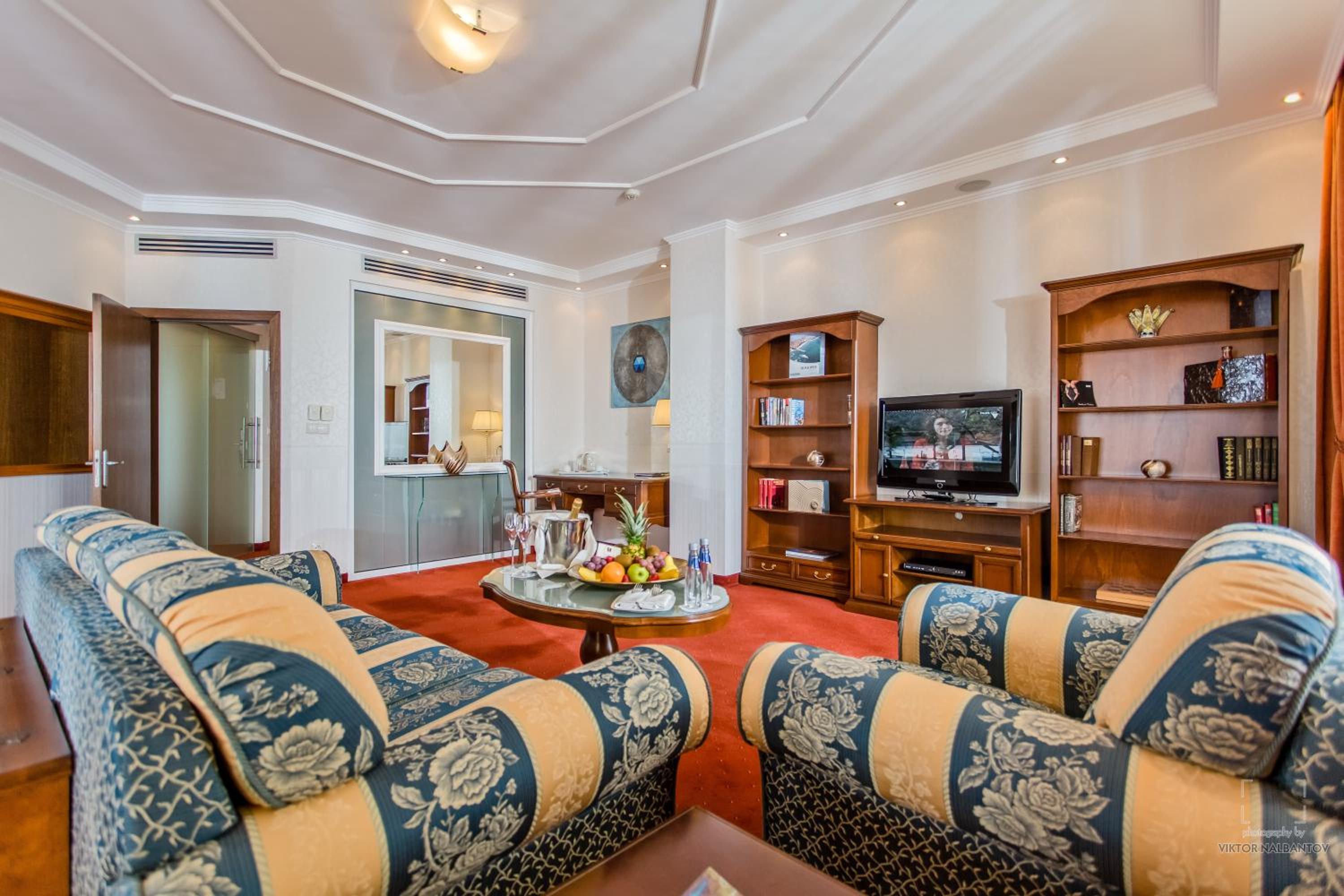 Premium Suite with Balcony and Sea View photo 2