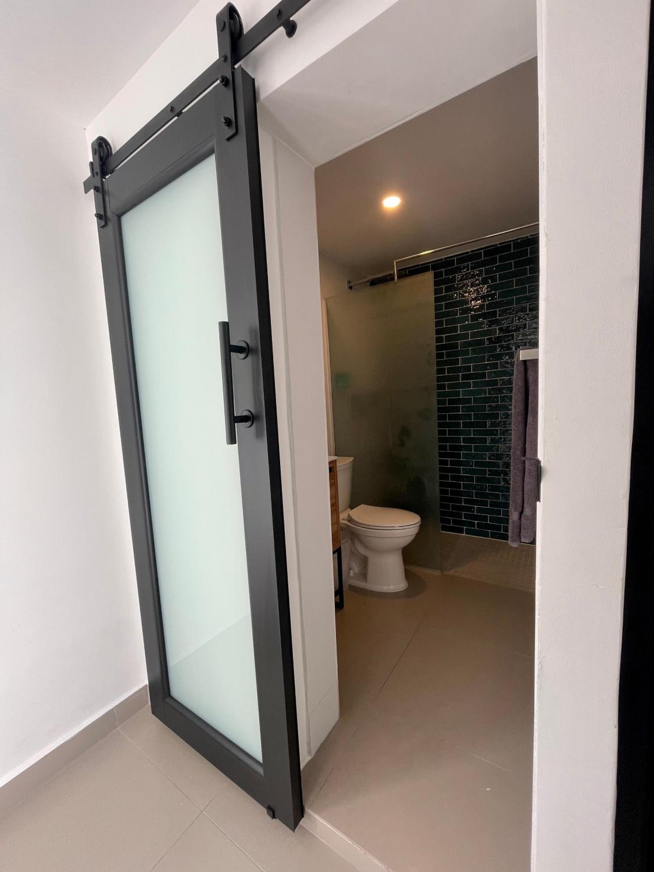 Double Room with Shared Bathroom photo 3