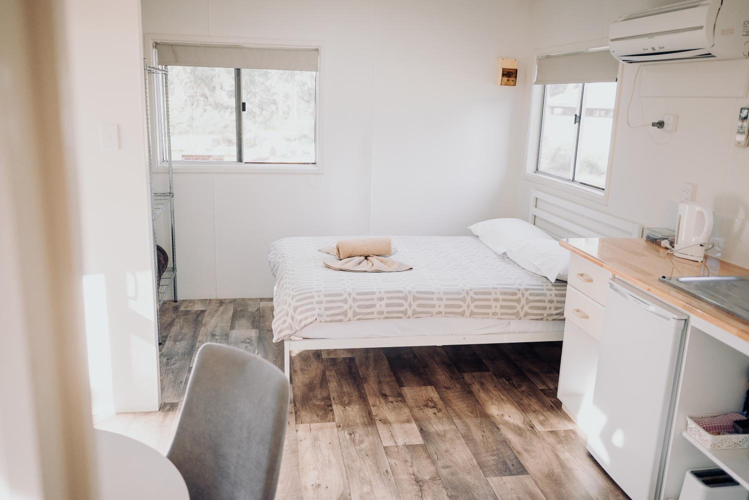 Studio Apartment photo 3
