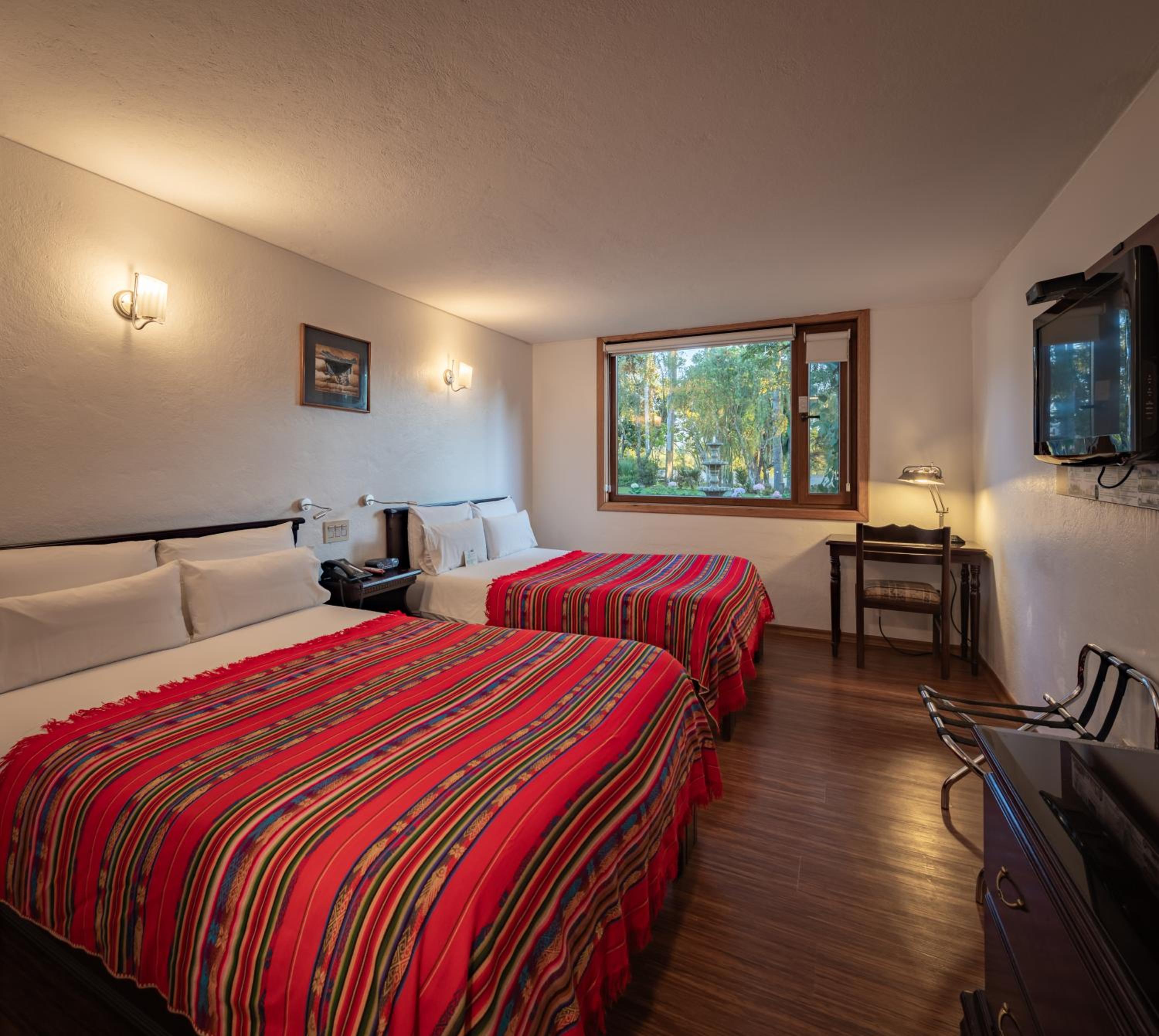Standard Double Room with Two Double Beds and Garden View photo 2