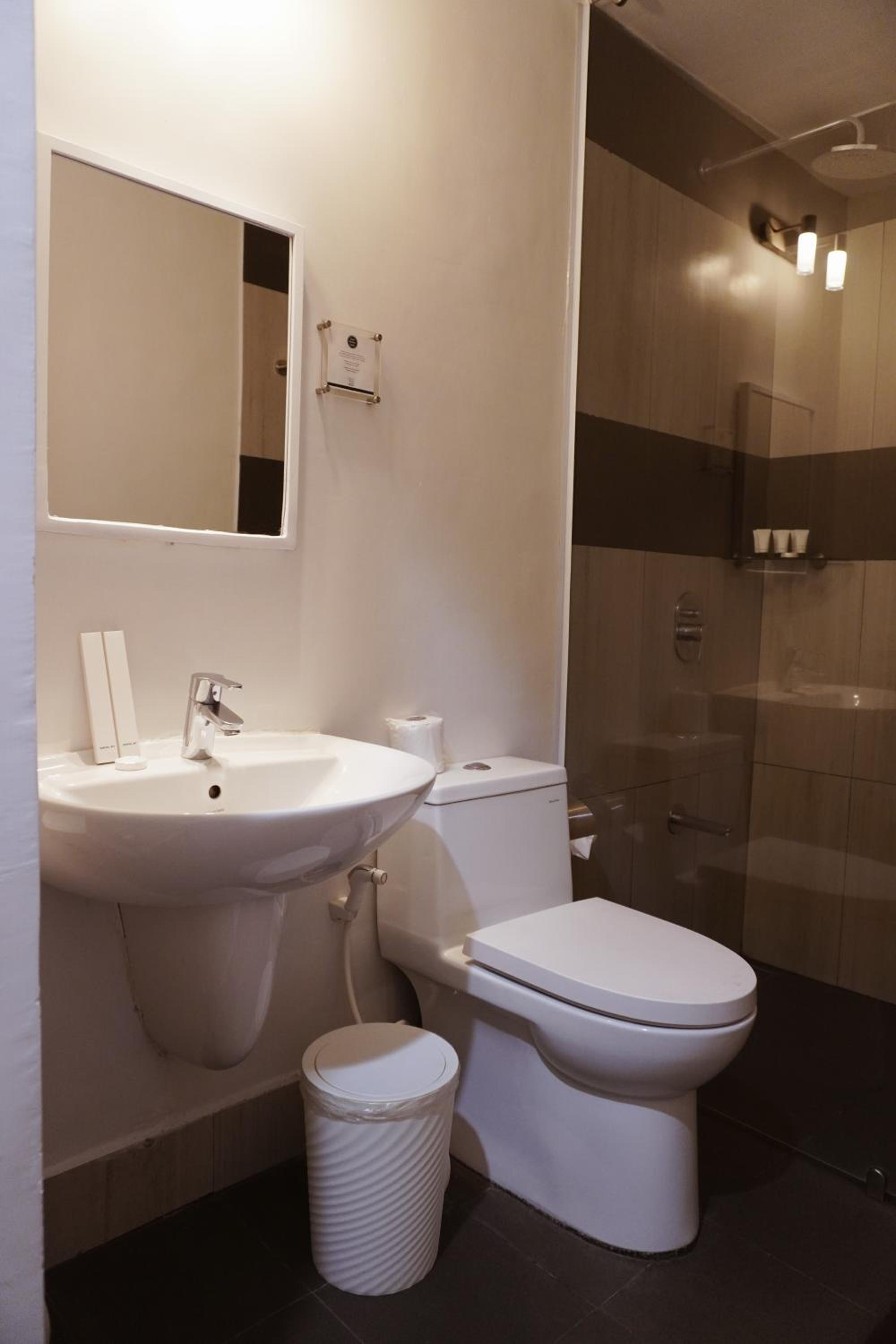 Deluxe Twin Room - Photo 3